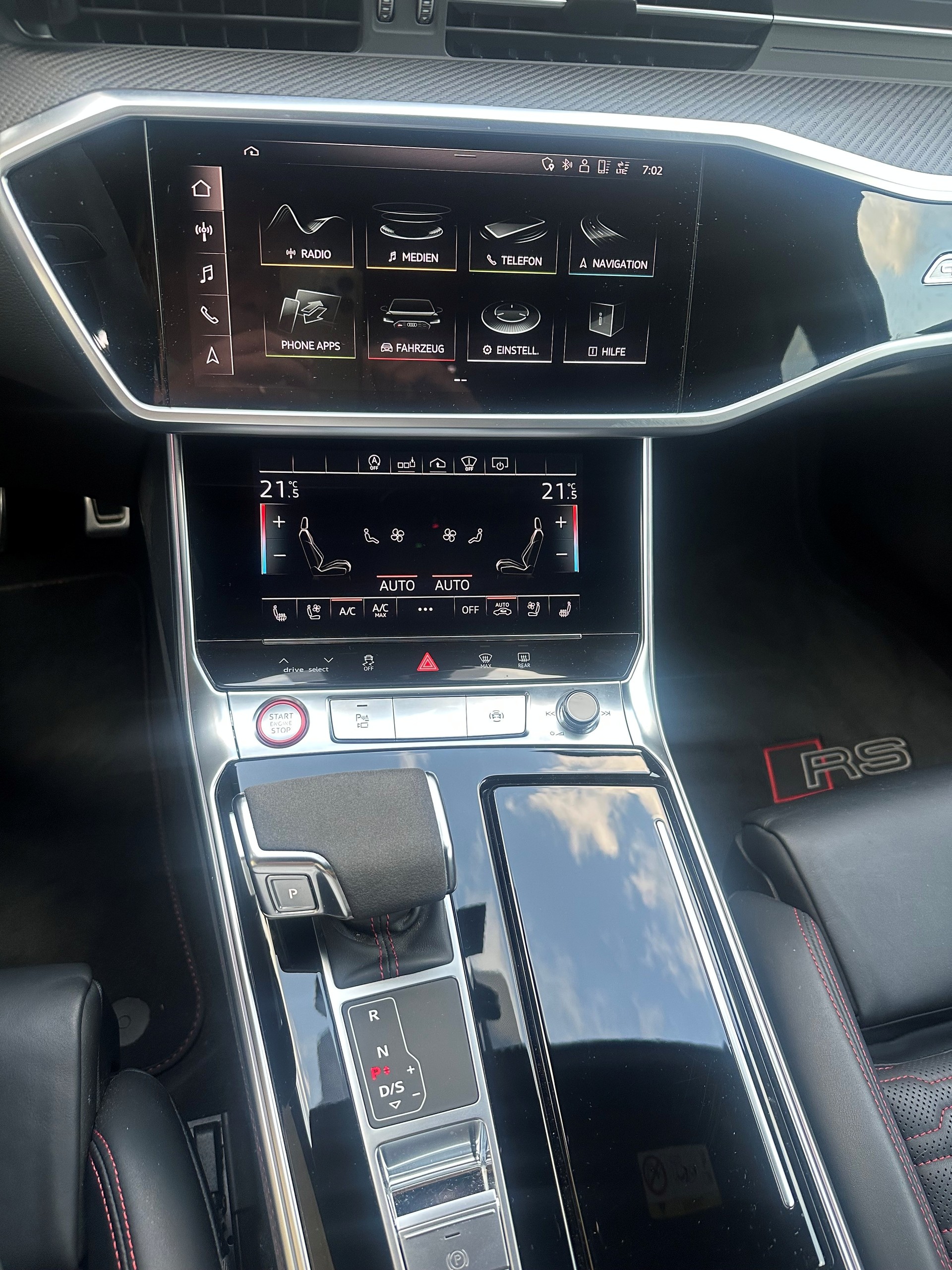 AUDI 4.0 V8 TFSI quattro T-Tronic-image-4