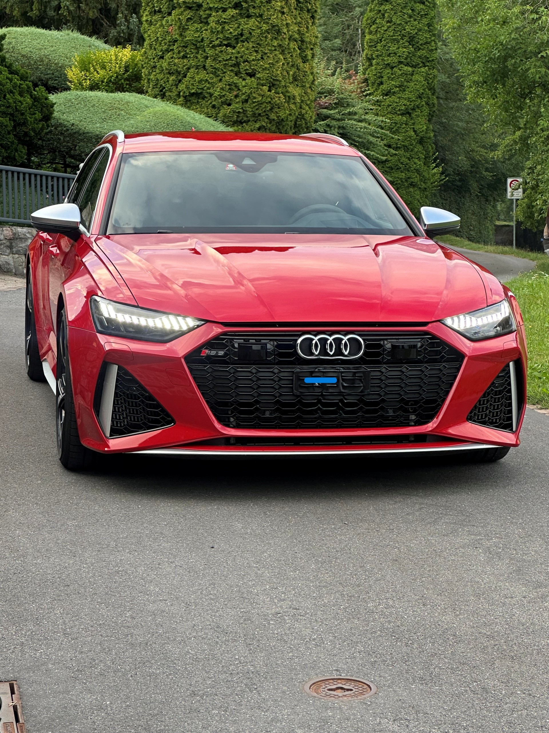 AUDI 4.0 V8 TFSI quattro T-Tronic