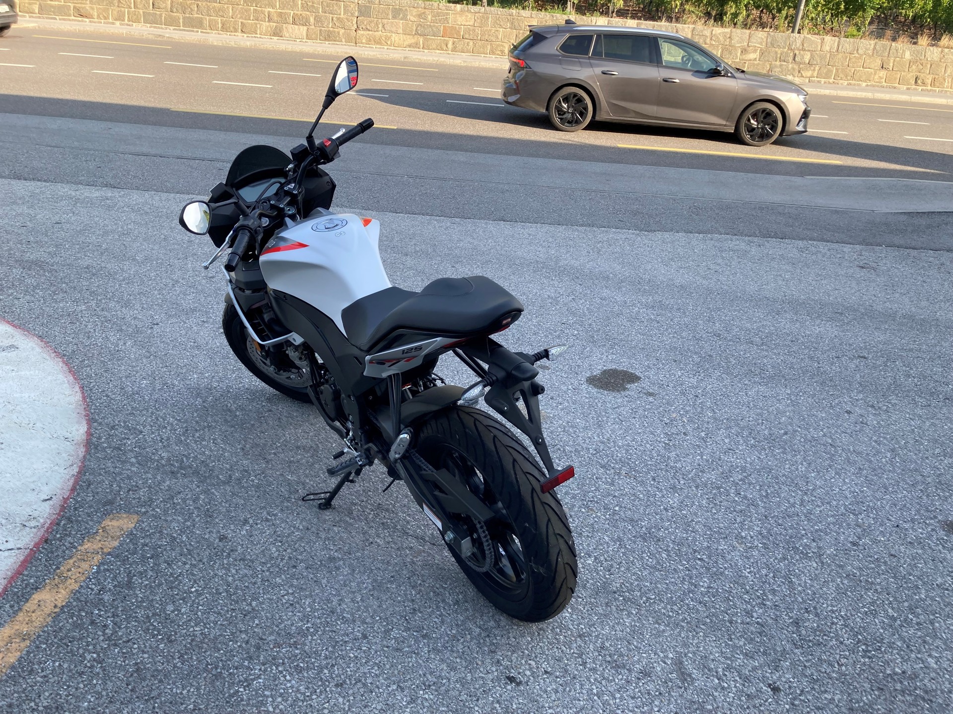 APRILIA Tuono 125-image-8