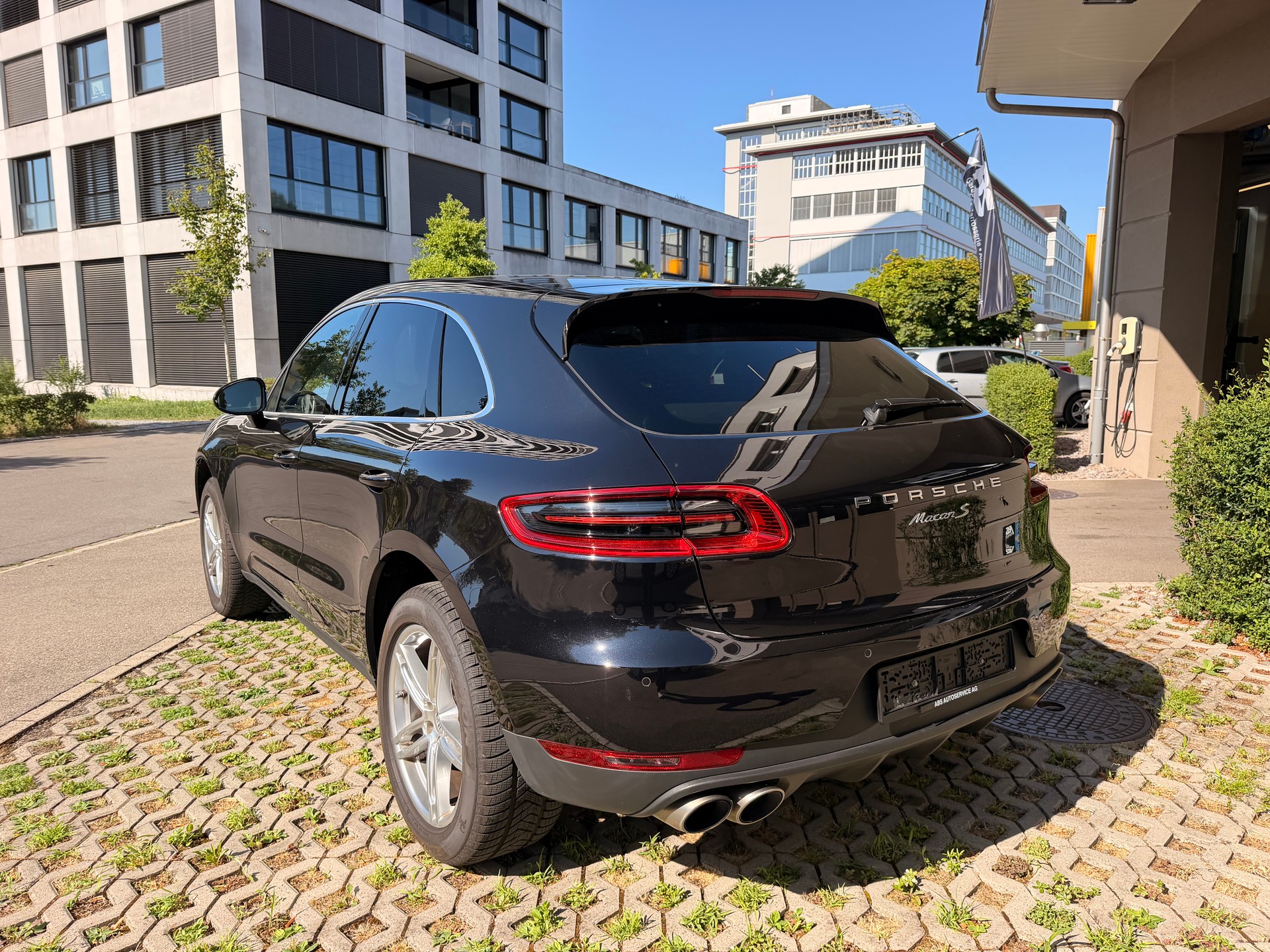 PORSCHE Macan S PDK-image-5