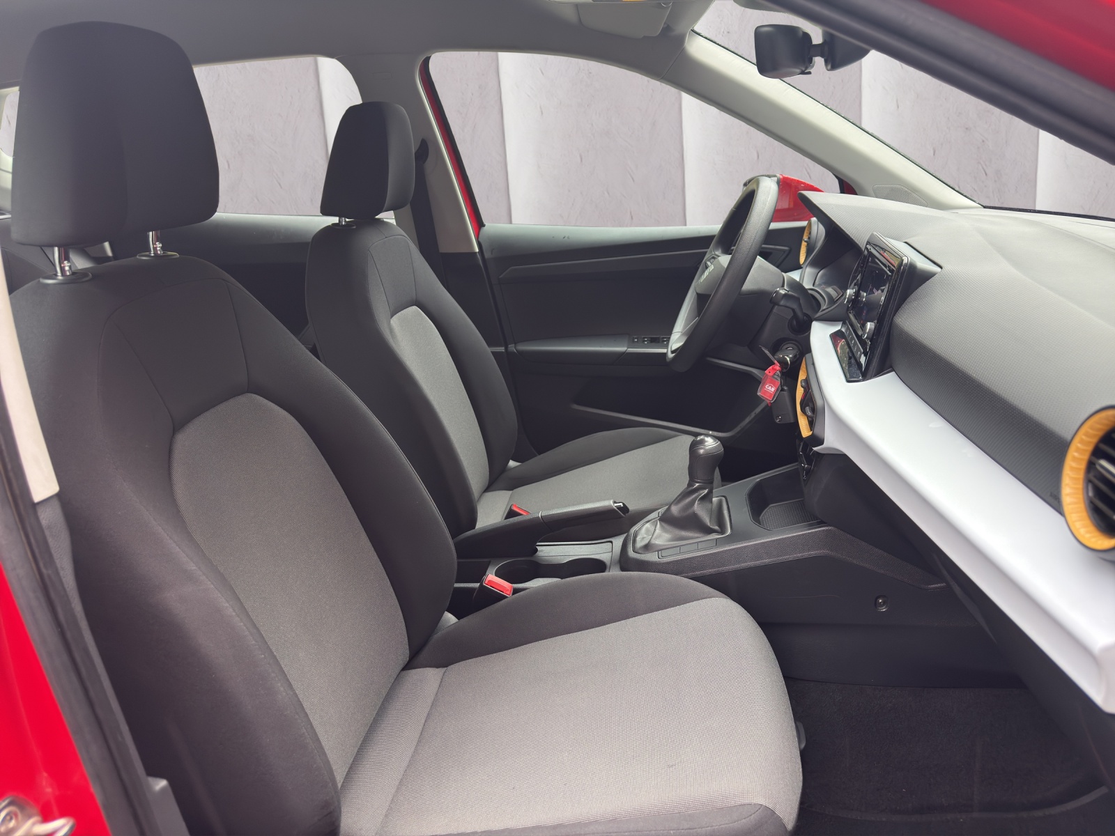 SEAT Arona 1.0 TSI Eco Reference-image-8