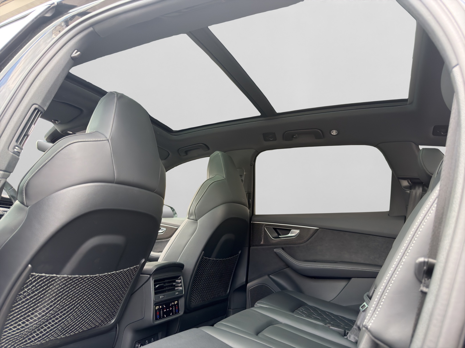 AUDI SQ7 4.0 V8 TFSI quattro T-Tronic-image-9