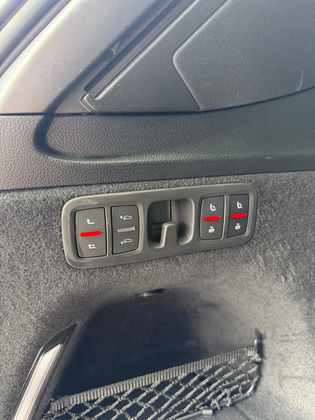 AUDI SQ7 4.0 V8 TFSI quattro T-Tronic-image-10