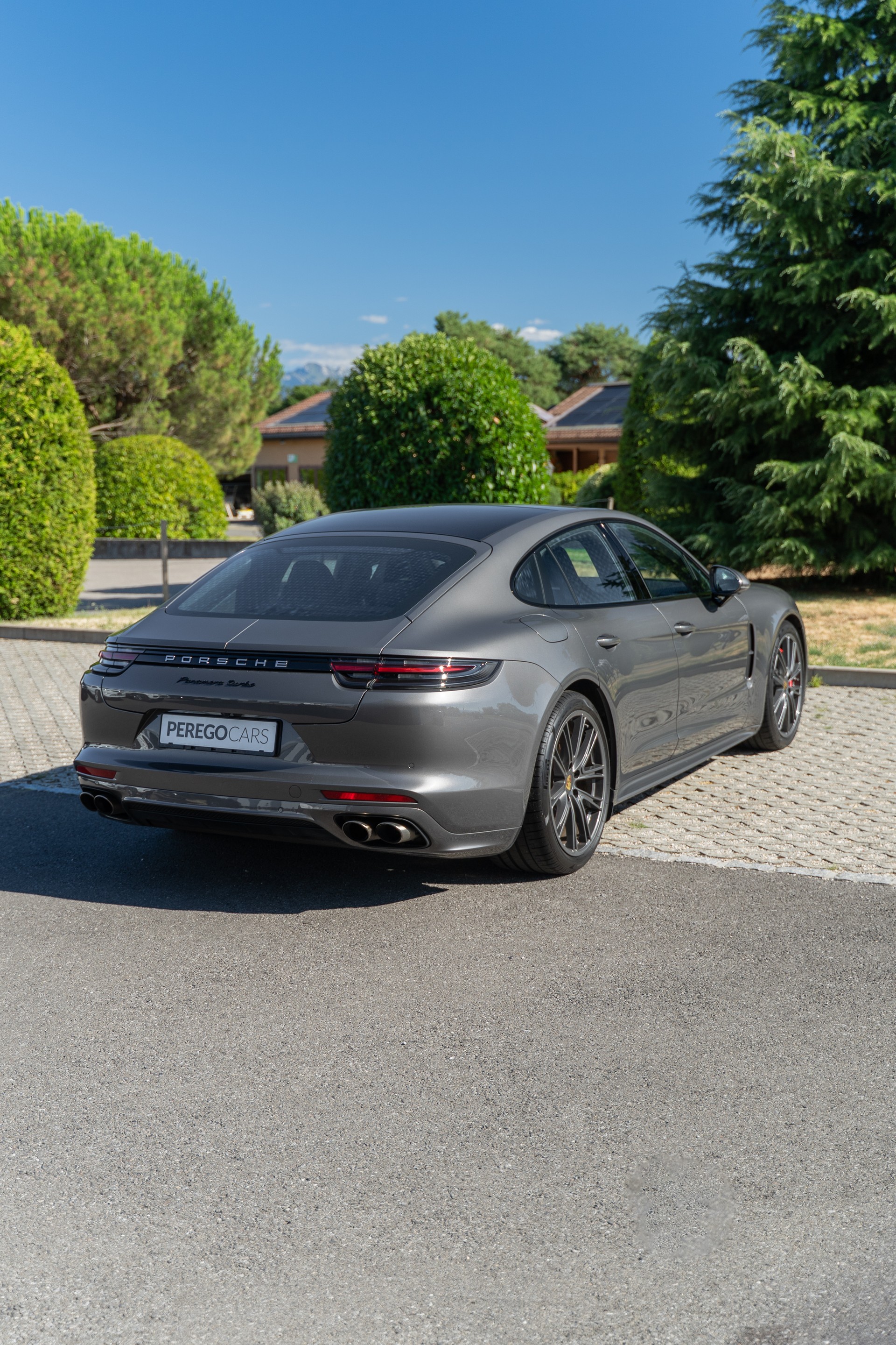 PORSCHE Panamera Turbo PDK-image-12