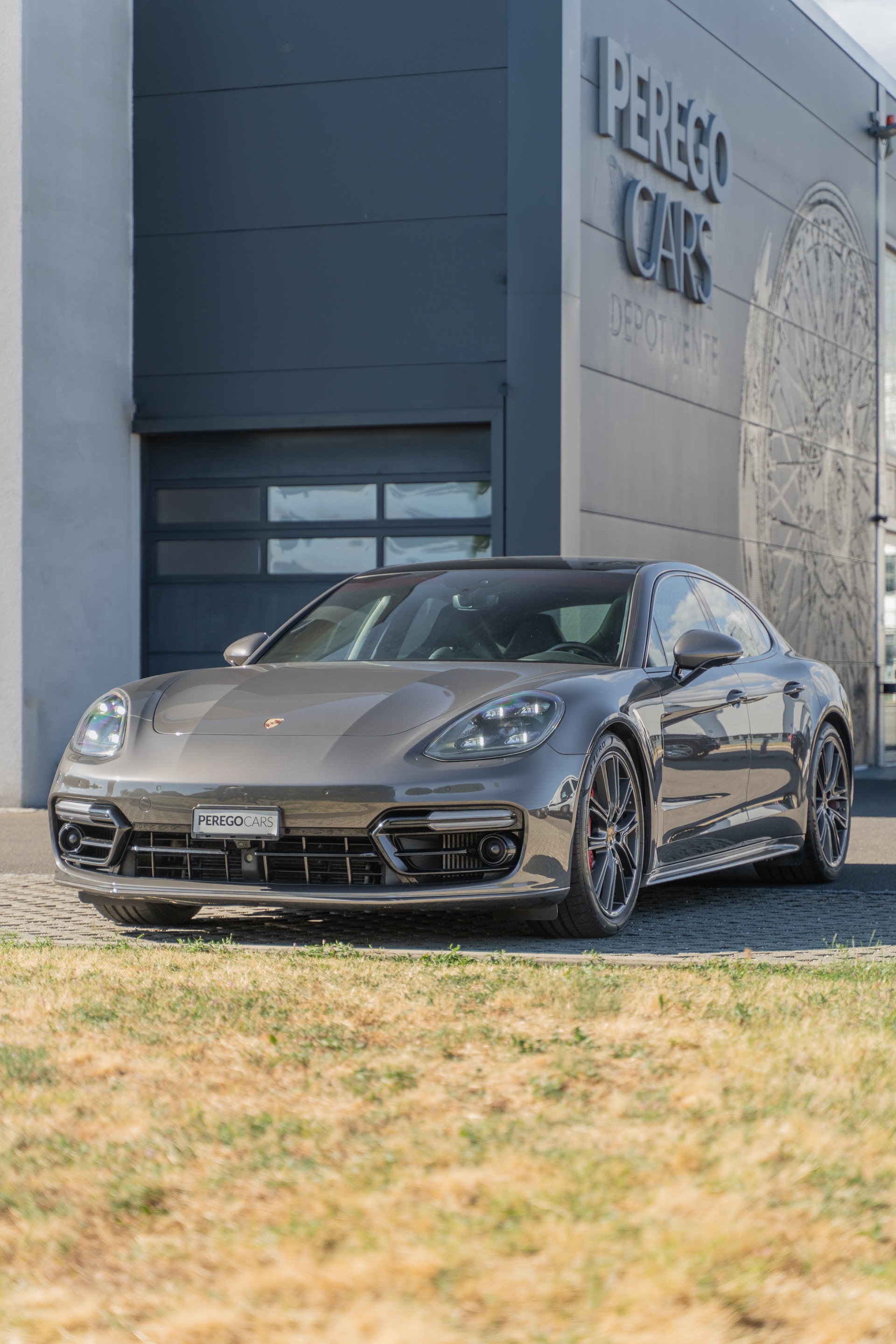 PORSCHE Panamera Turbo PDK-image-13