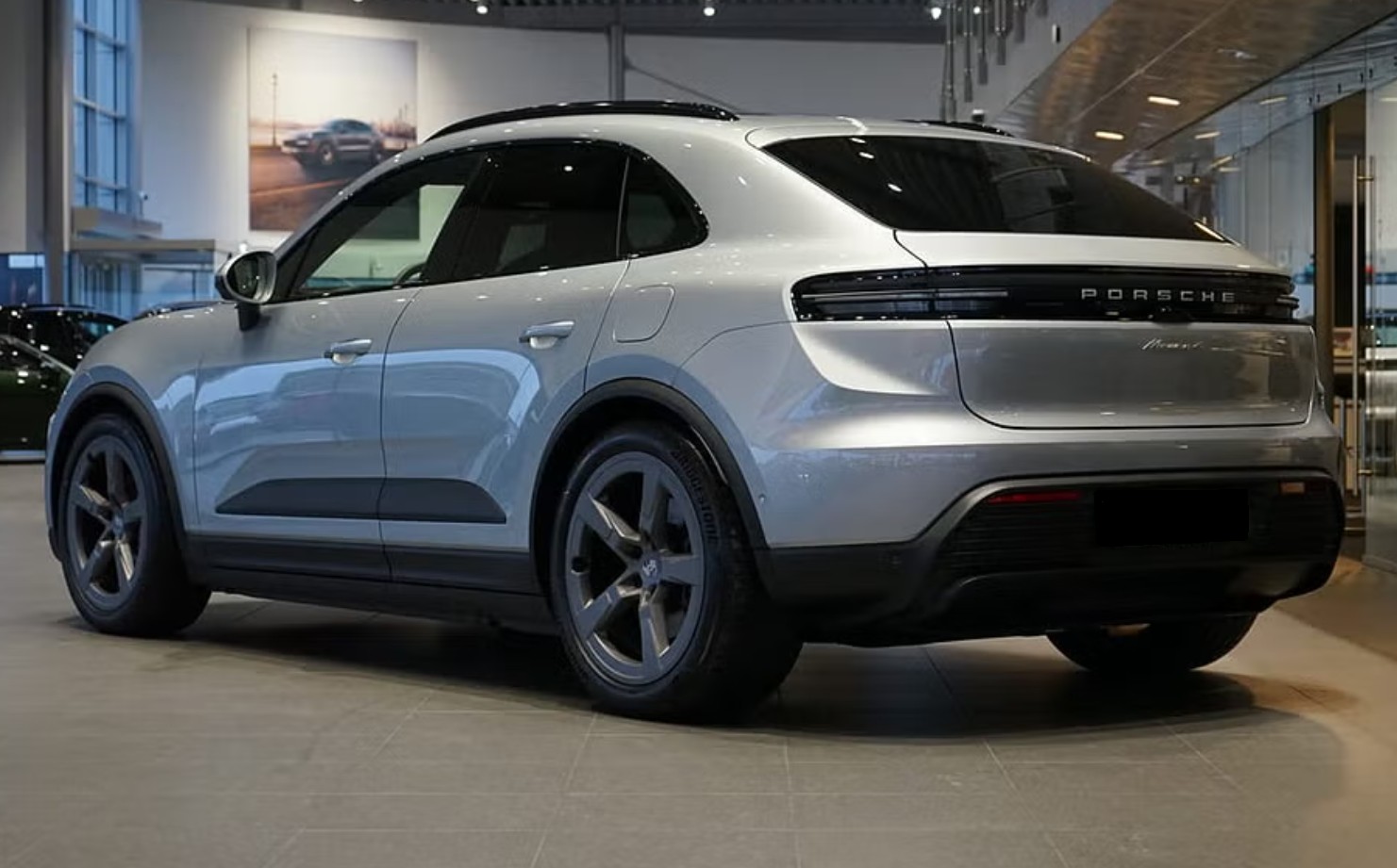 PORSCHE Macan 4 100kWh-image-1