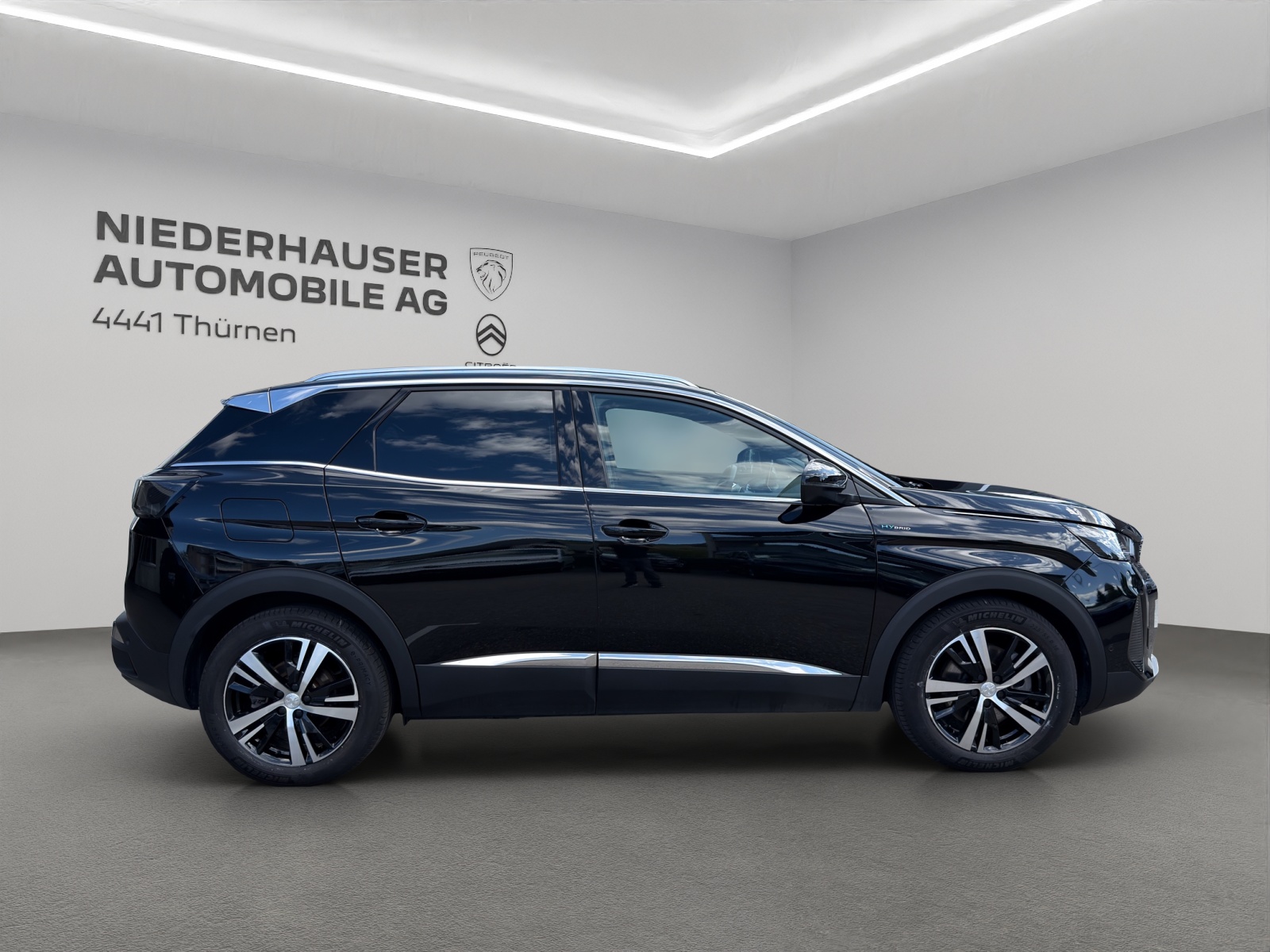 PEUGEOT 3008 1.6 Plug-in Hybrid GT-image-1
