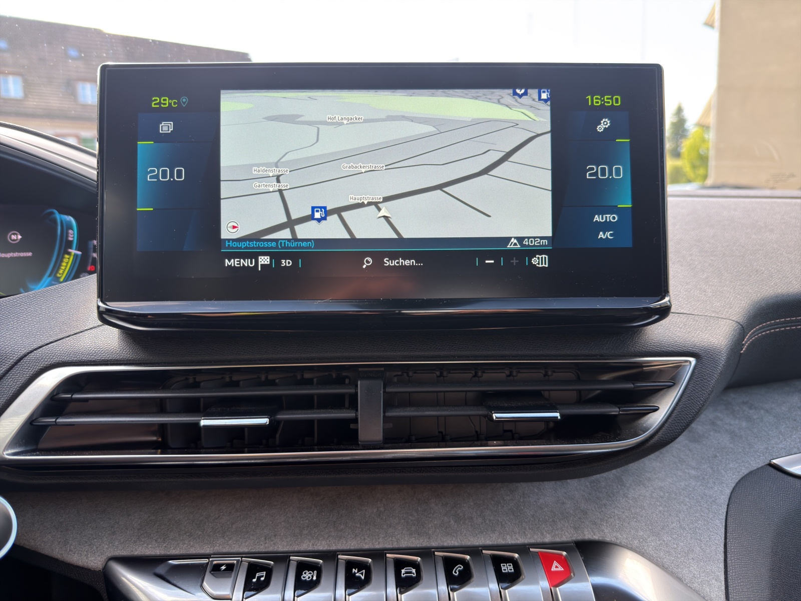 PEUGEOT 3008 1.6 Plug-in Hybrid GT-image-8