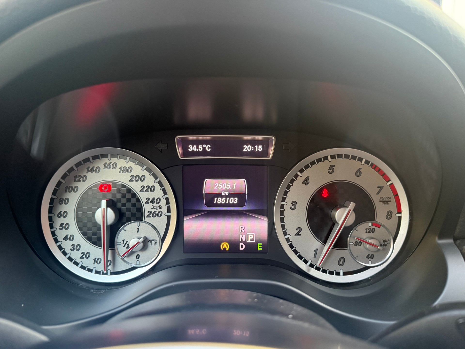 MERCEDES-BENZ A 250 Sport Amg-Line 7G-DCT-image-13