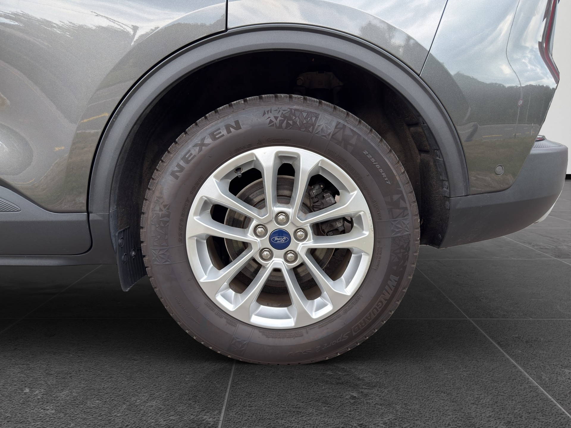 FORD Kuga 2.5 FHEV Titanium X 4WD-image-13