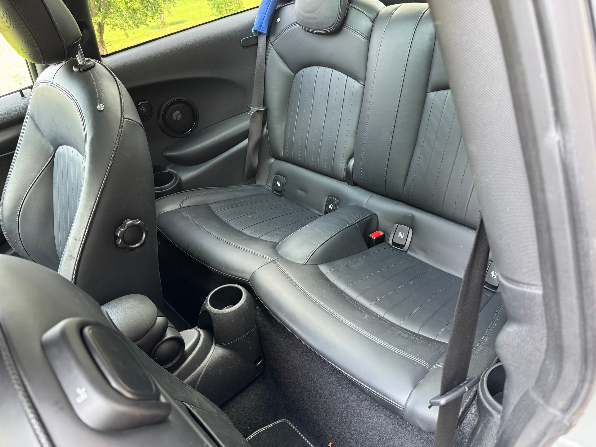 MINI Cooper SE-image-4