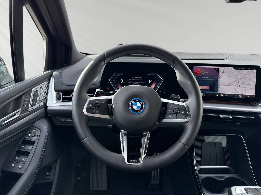 BMW 230e xDrive Active Tourer M Sport-image-5