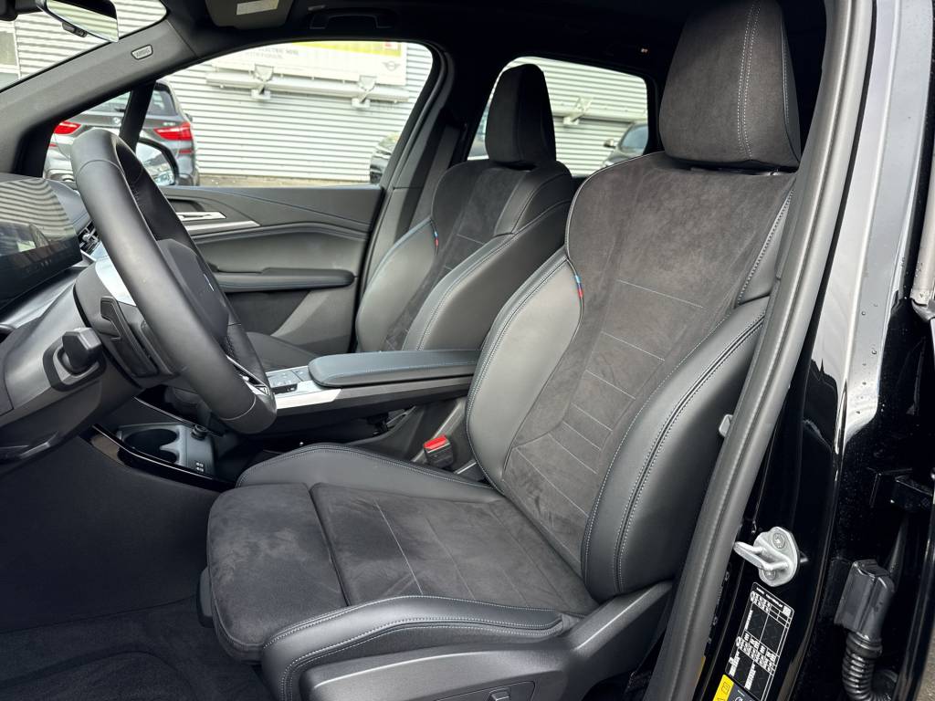 BMW 230e xDrive Active Tourer M Sport-image-10