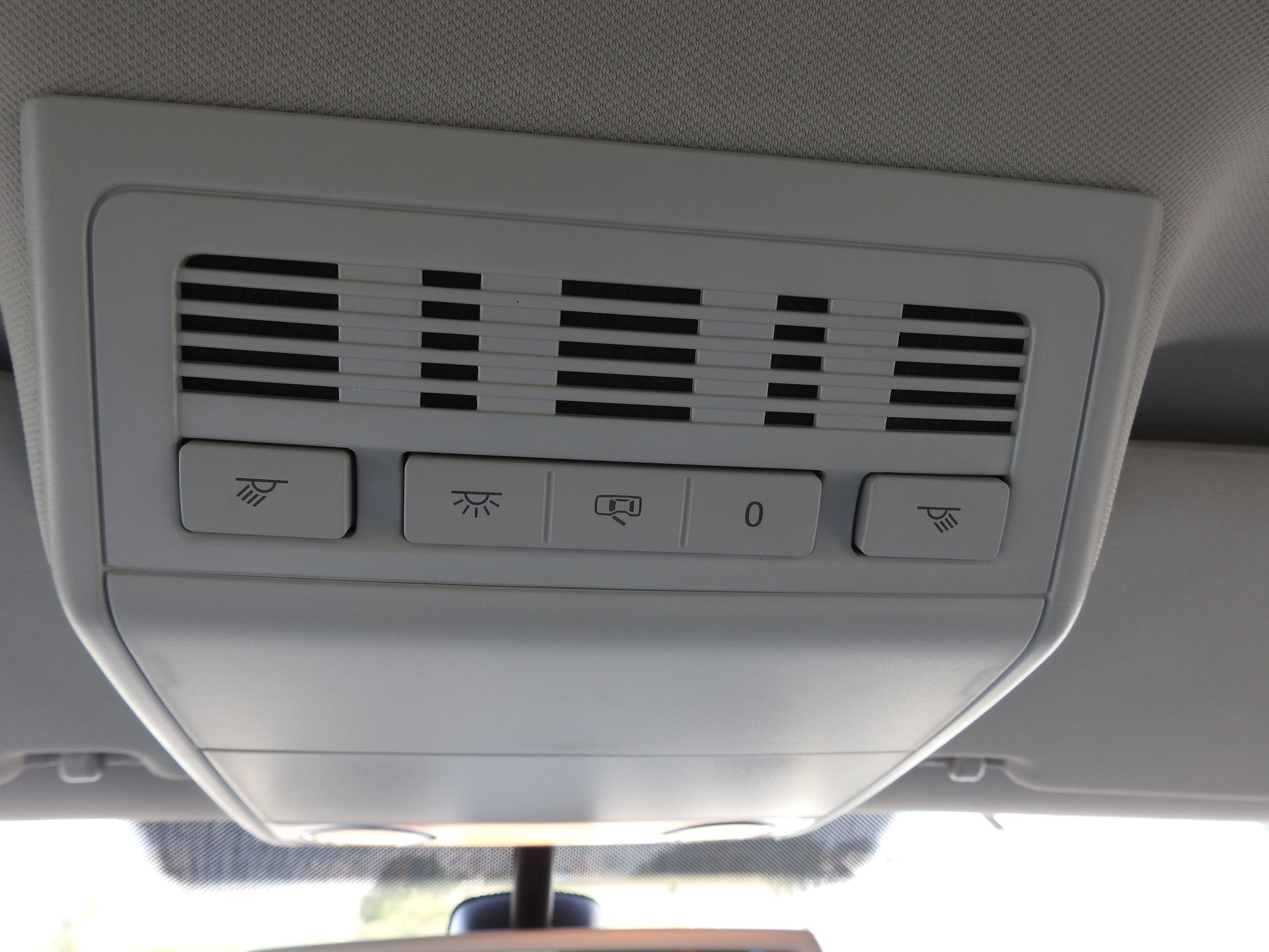 VW T5 California 2.0 TDI Beach Travel-image-23