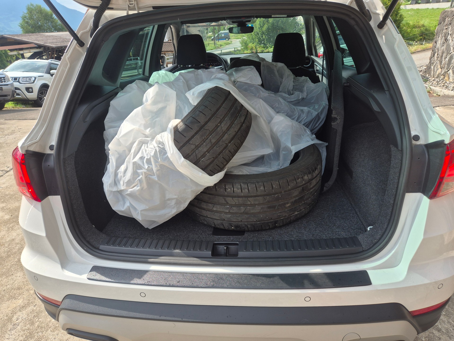 SEAT Arona 1.0 TSI Eco Hola Xperience DSG-image-11