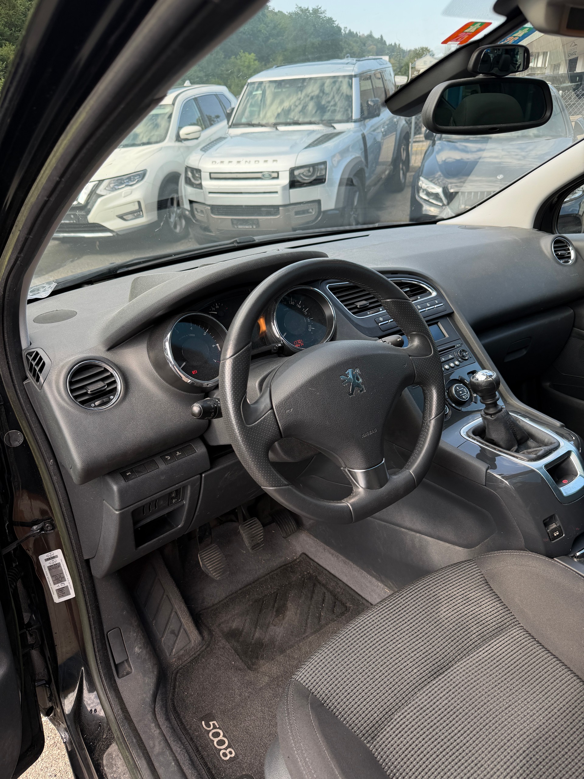 PEUGEOT 5008 1.6 16V T Sport Pack-image-6