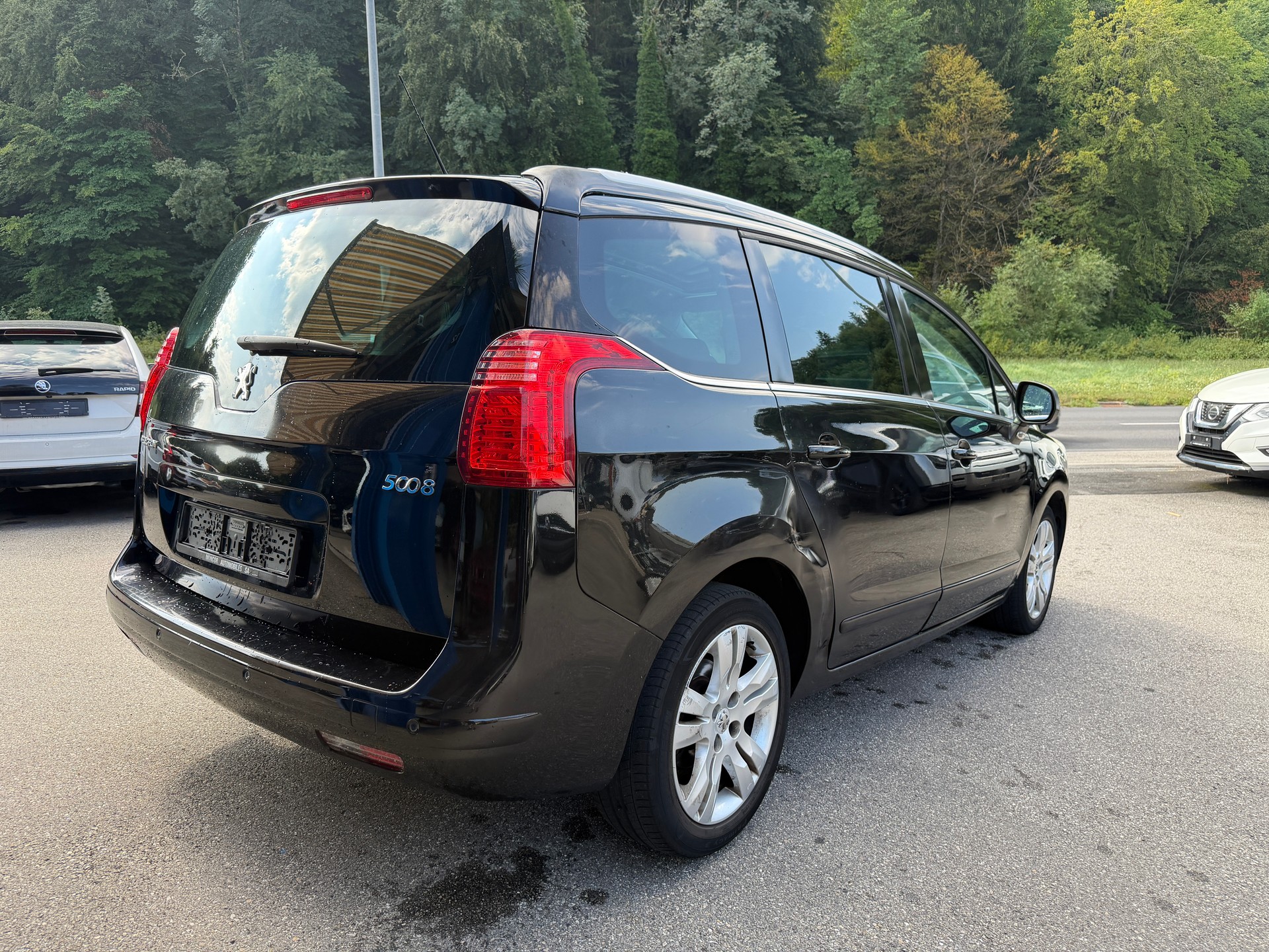PEUGEOT 5008 1.6 16V T Sport Pack-image-3