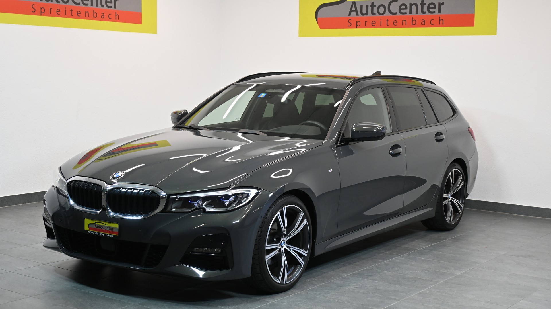 BMW 320d Touring M Sport Steptronic-image-1