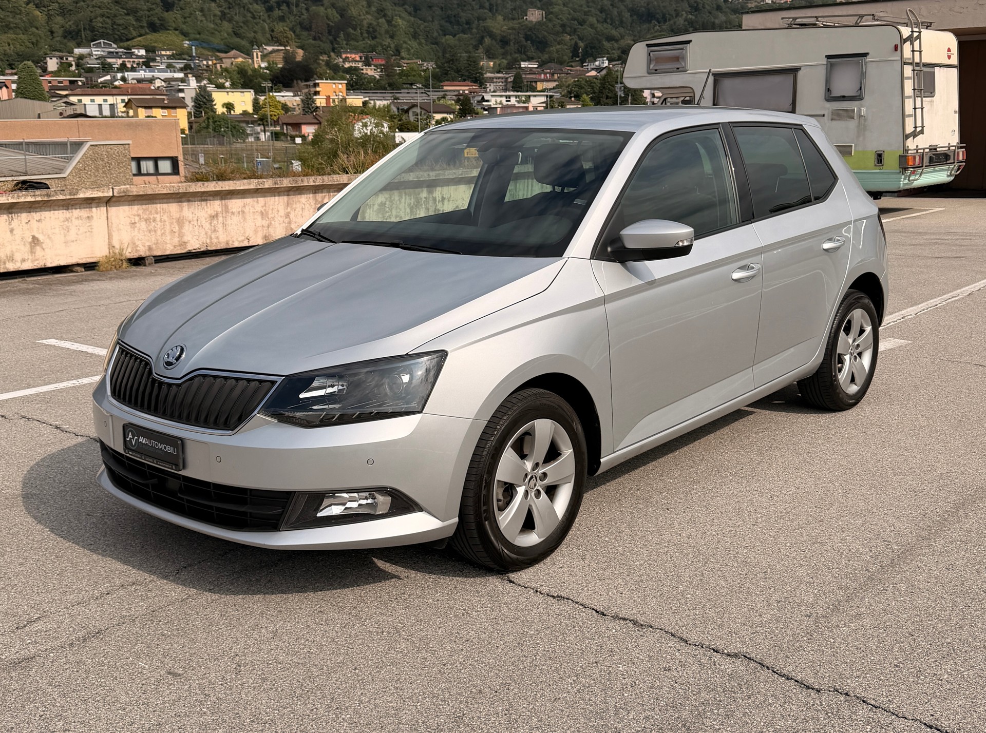 SKODA Fabia 1.0 TSI Ambition DSG-image-0