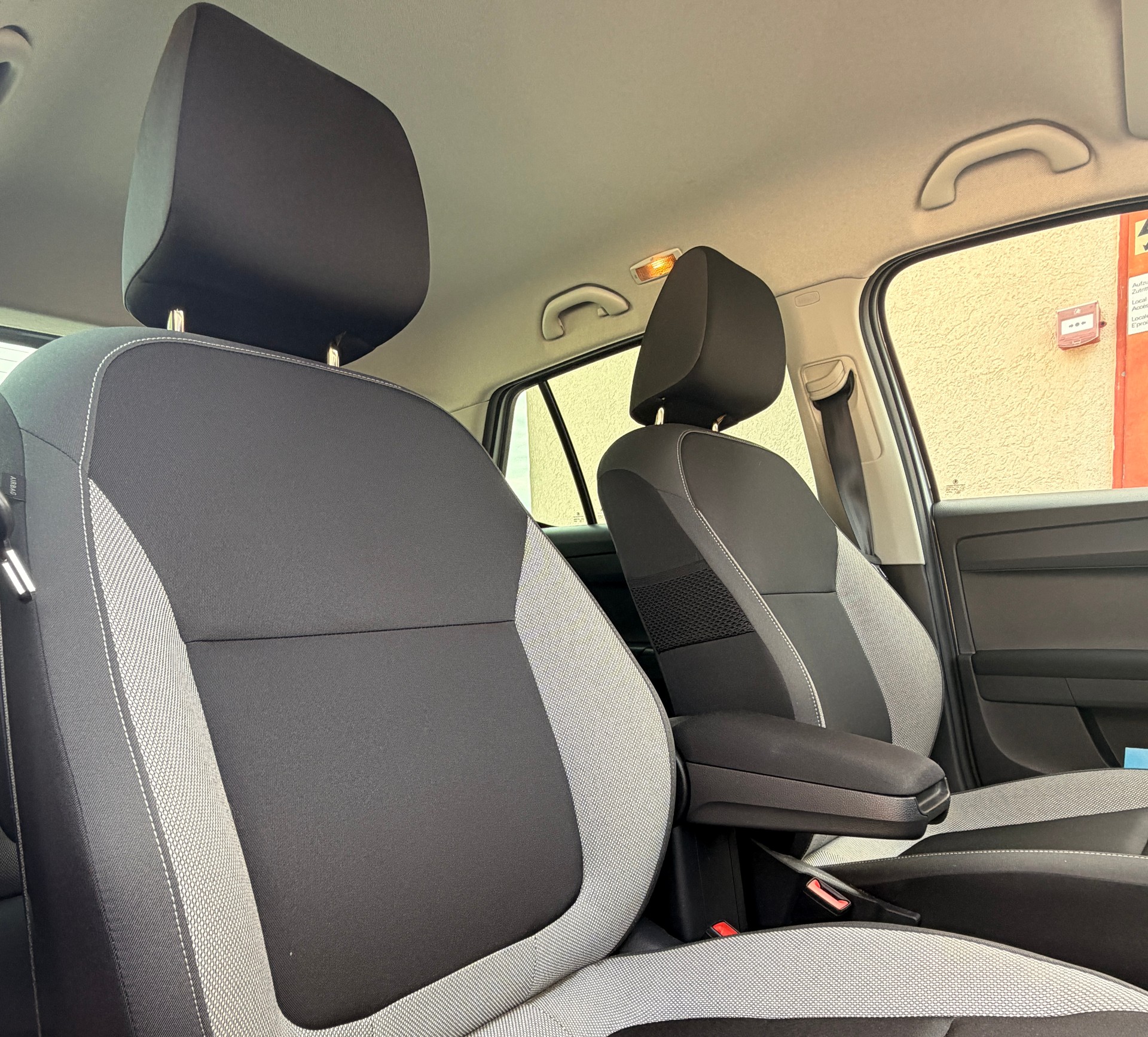 SKODA Fabia 1.0 TSI Ambition DSG-image-14