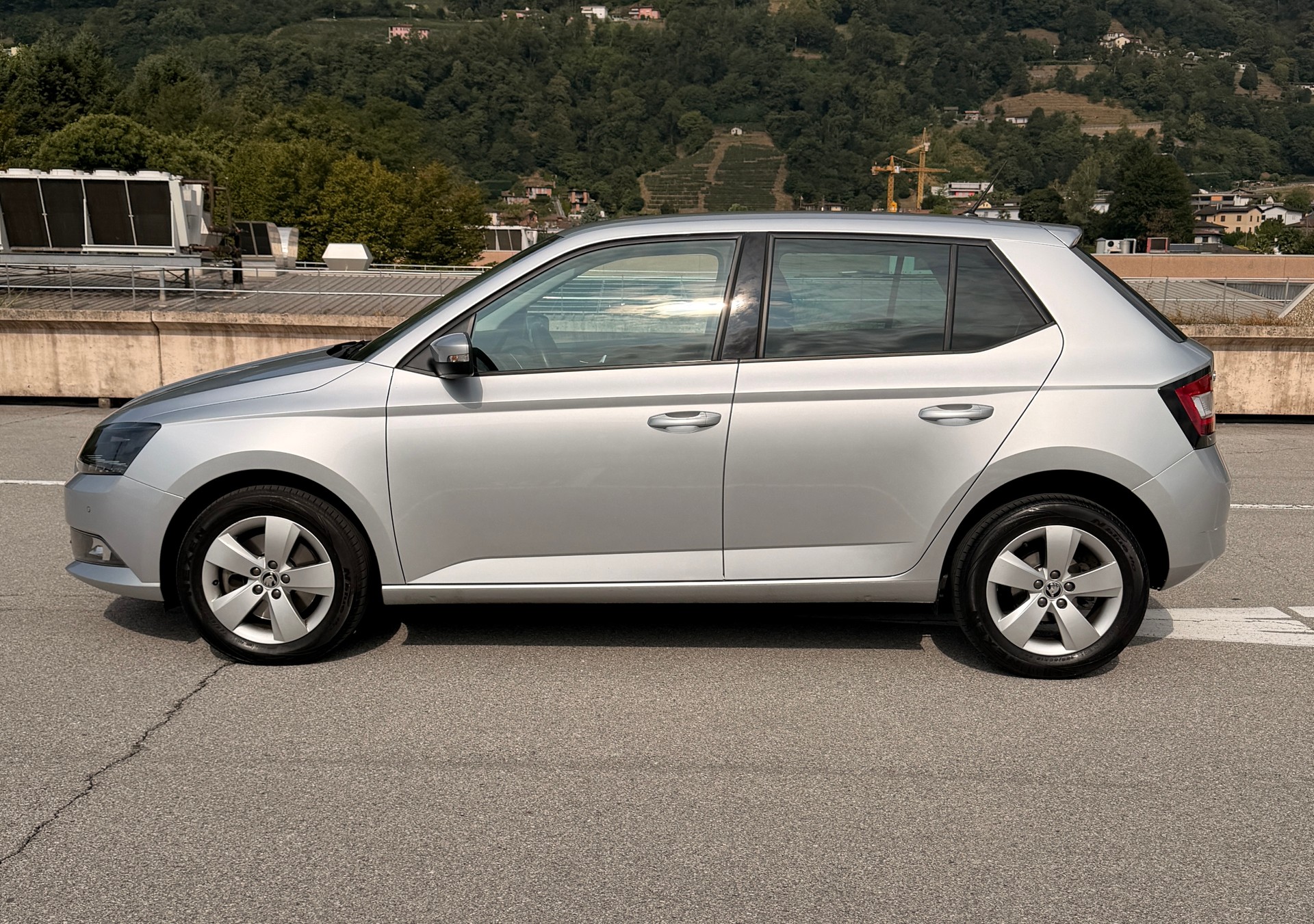SKODA Fabia 1.0 TSI Ambition DSG-image-6