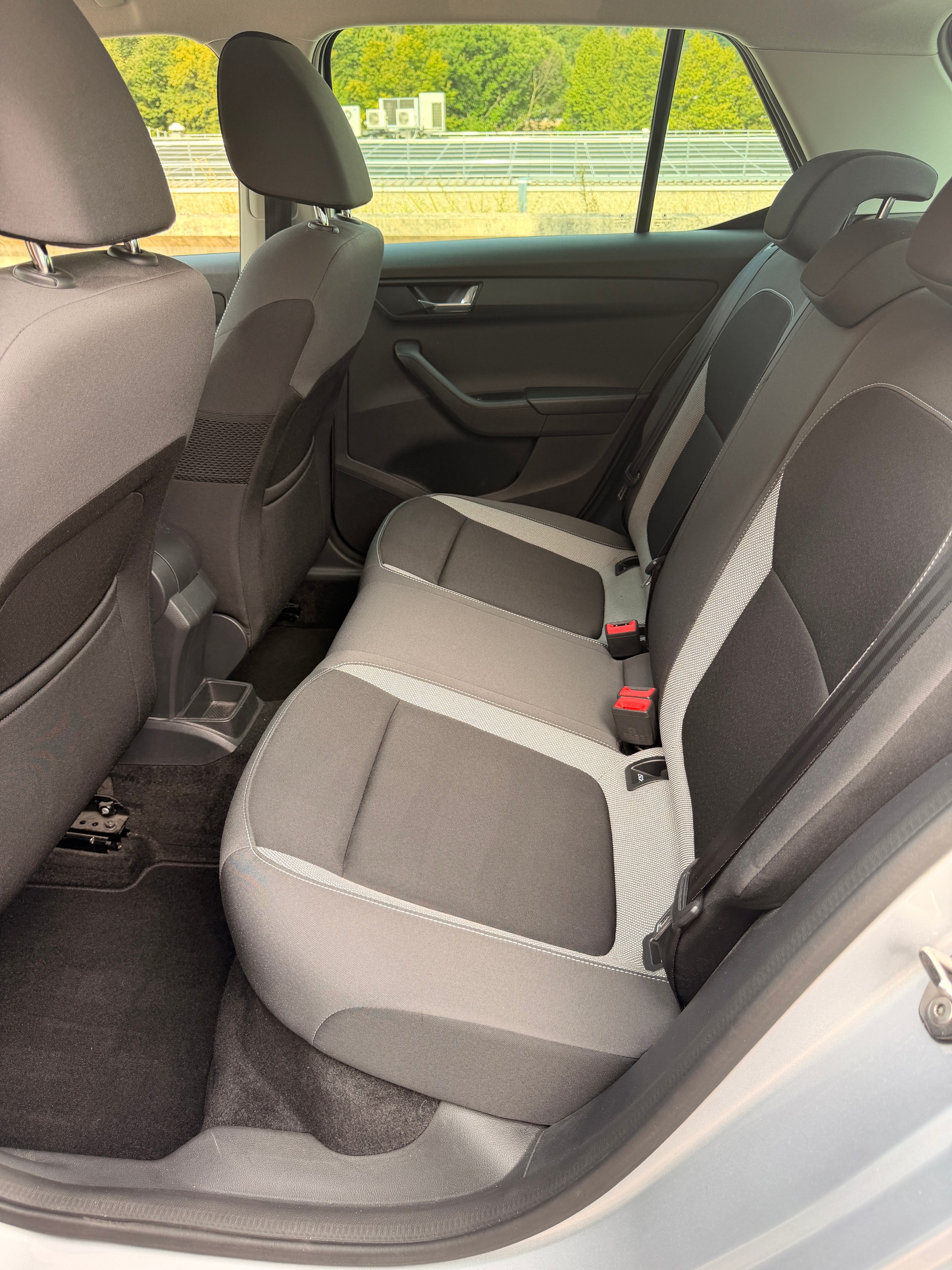 SKODA Fabia 1.0 TSI Ambition DSG-image-13