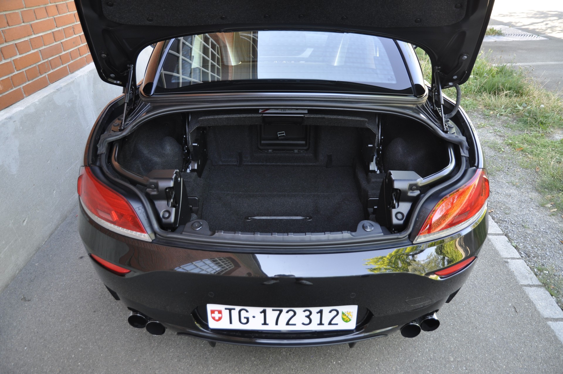 BMW Z4 sDrive 35is DKG-image-9