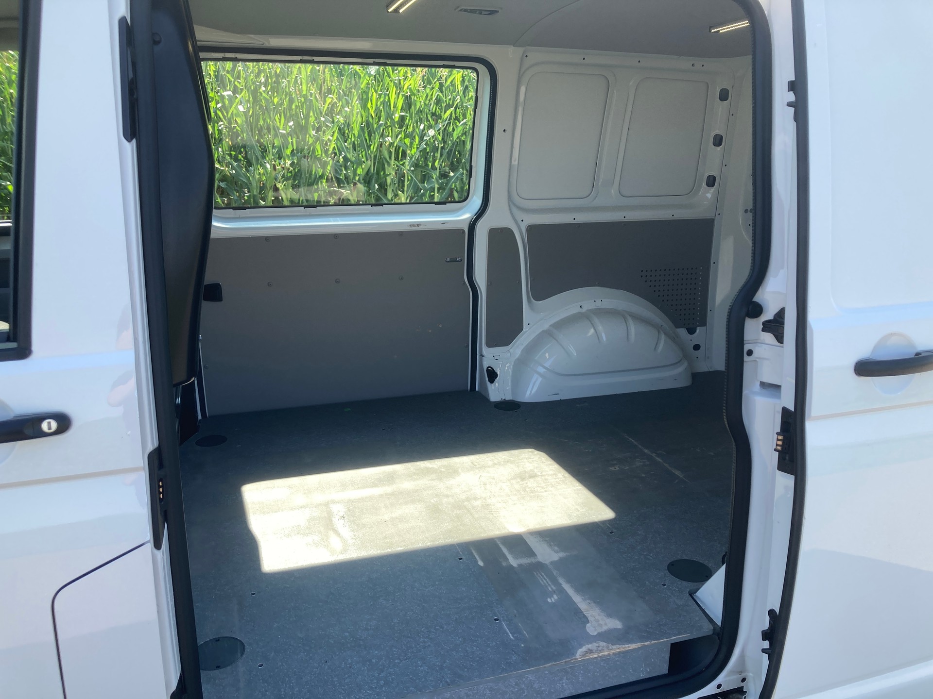 VW T6 2.0 TDI 4Motion DSG-image-7