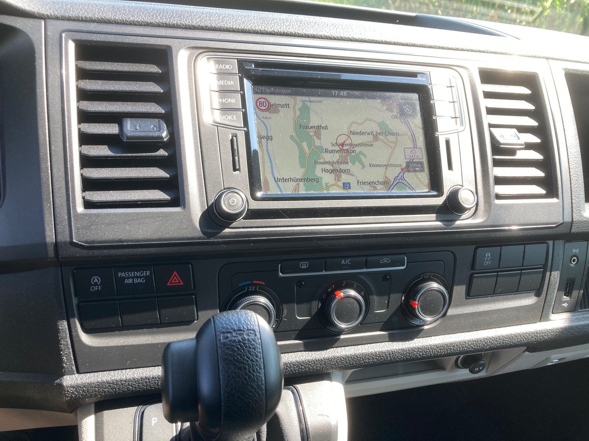 VW T6 2.0 TDI 4Motion DSG-image-10