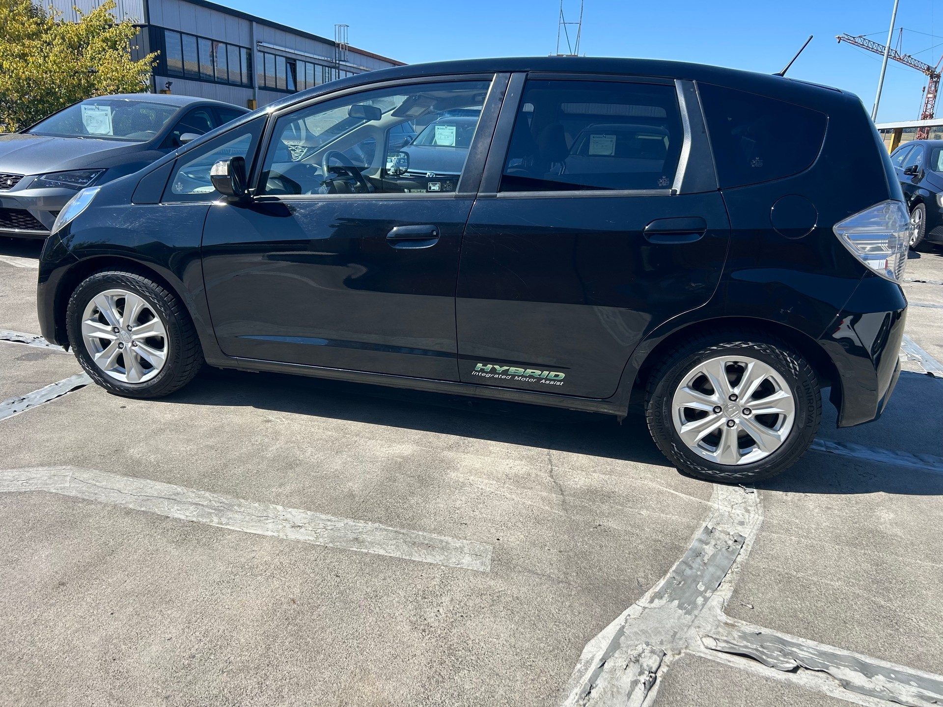 HONDA Jazz 1.3i Hybrid Comfort CVT-image-1