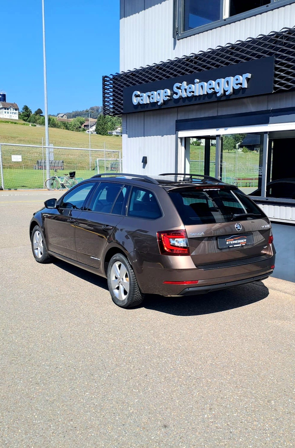 SKODA Octavia Combi 2.0 TDI Ambition 4x4 DSG-image-7