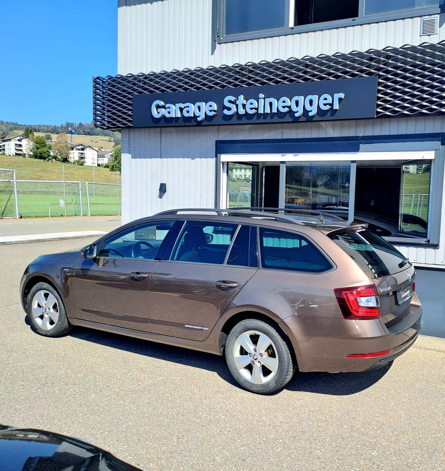 SKODA Octavia Combi 2.0 TDI Ambition 4x4 DSG-image-6