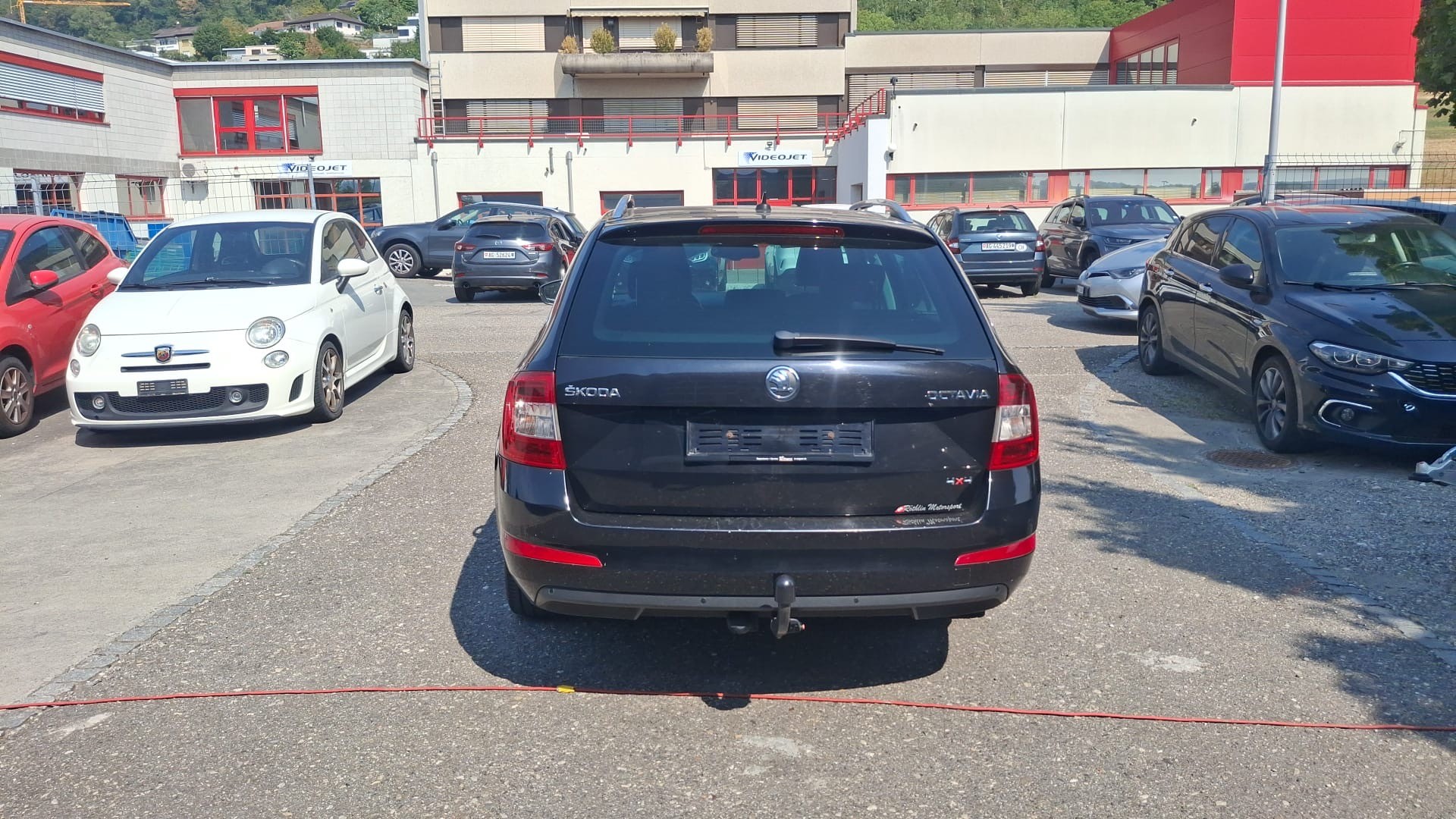 SKODA Octavia Combi 2.0 TDI Elegance 4x4-image-9