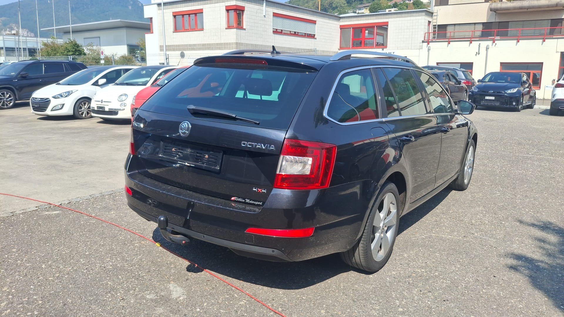 SKODA Octavia Combi 2.0 TDI Elegance 4x4-image-3