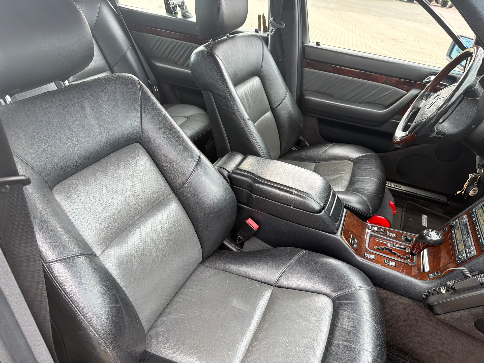 MERCEDES-BENZ S 600 Automatic-image-7
