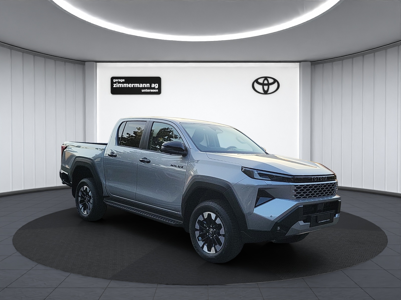 TOYOTA Hilux Double Cab.-Pick-up 2.8 style-image-2