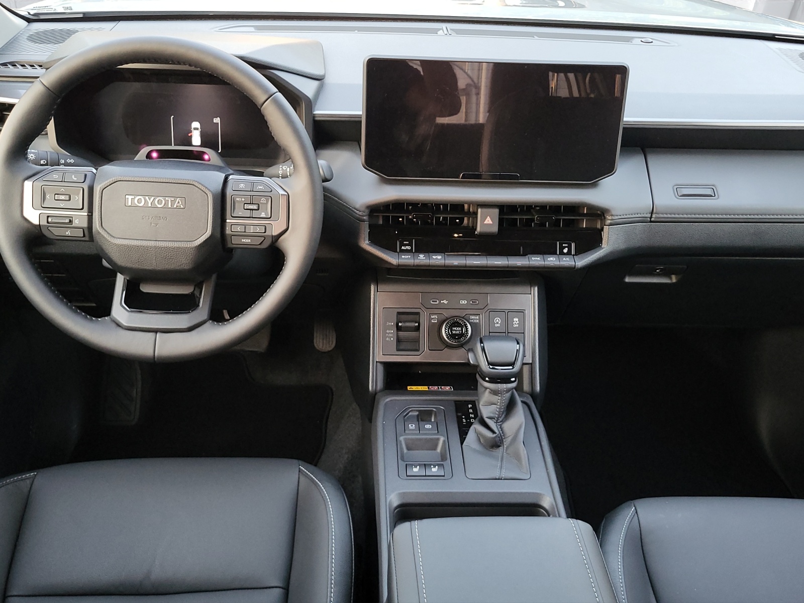 TOYOTA Hilux Double Cab.-Pick-up 2.8 style-image-13
