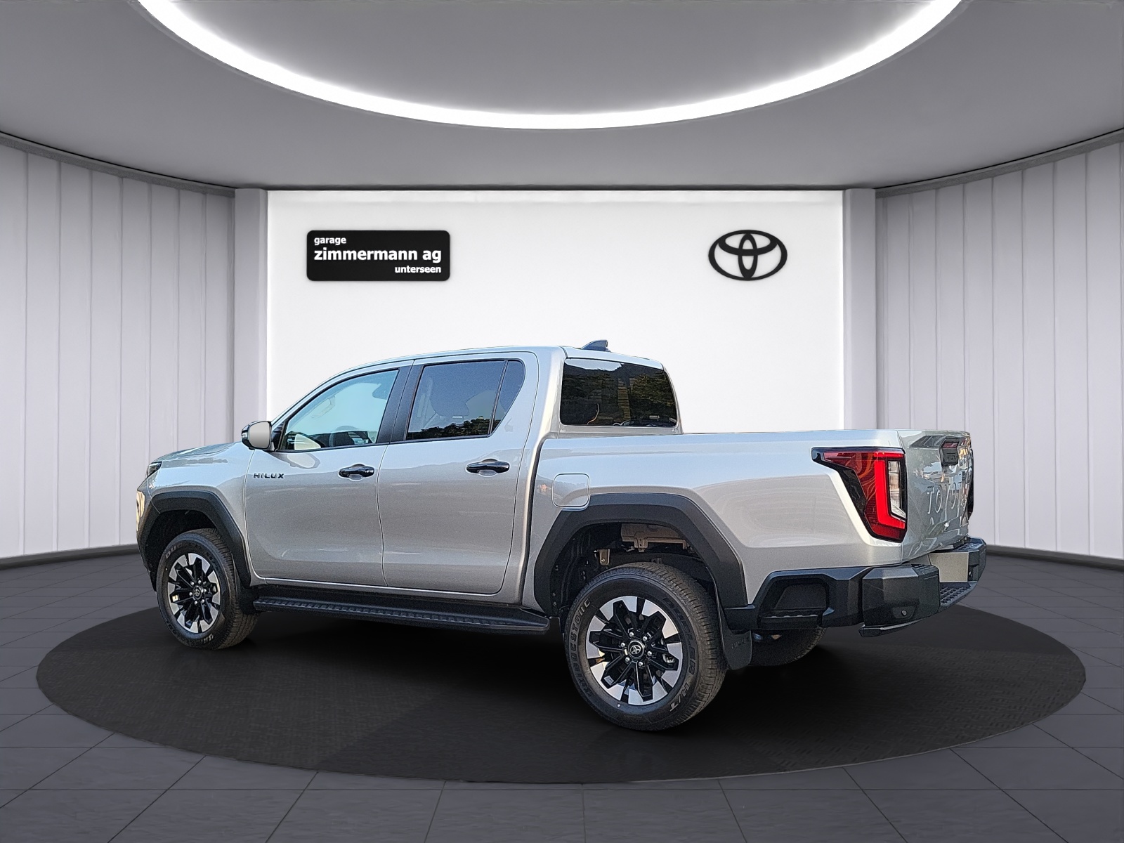 TOYOTA Hilux Double Cab.-Pick-up 2.8 style-image-9