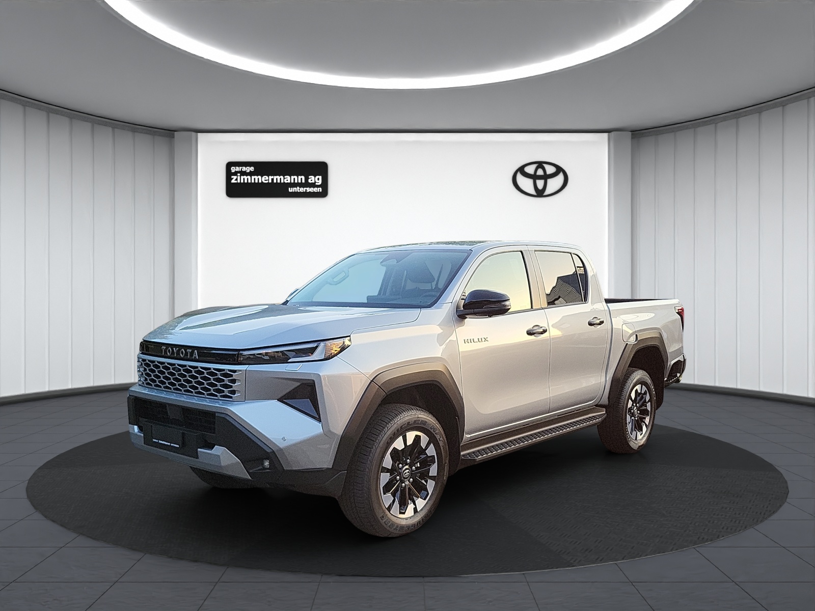 TOYOTA Hilux Double Cab.-Pick-up 2.8 style-image-0