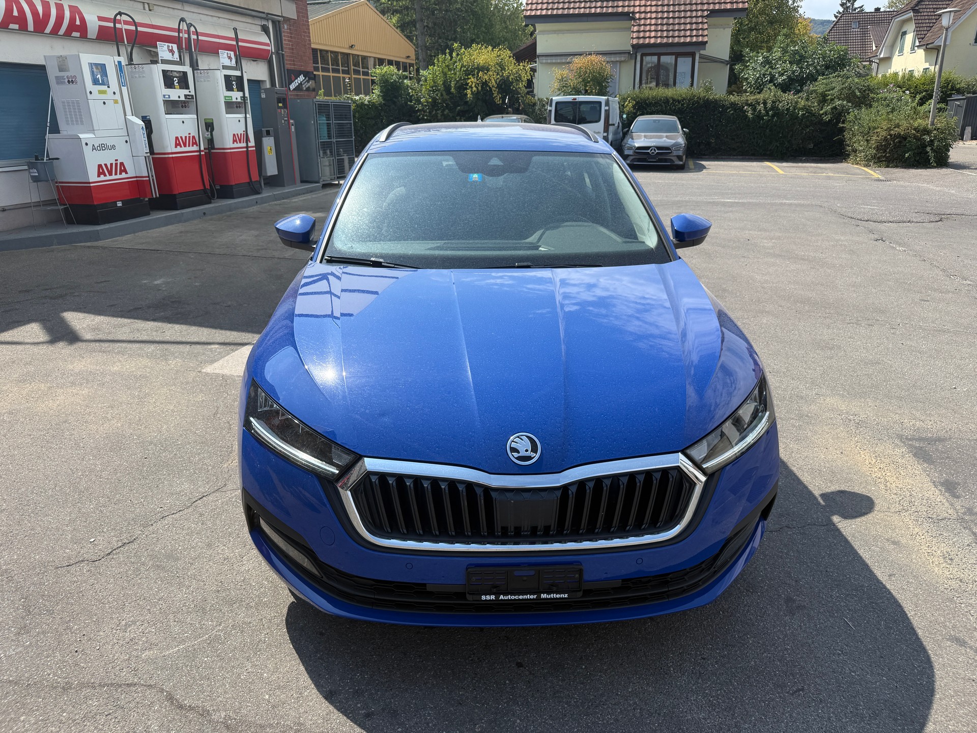 SKODA Octavia Combi 2.0 TDI DSG Ambition-image-2