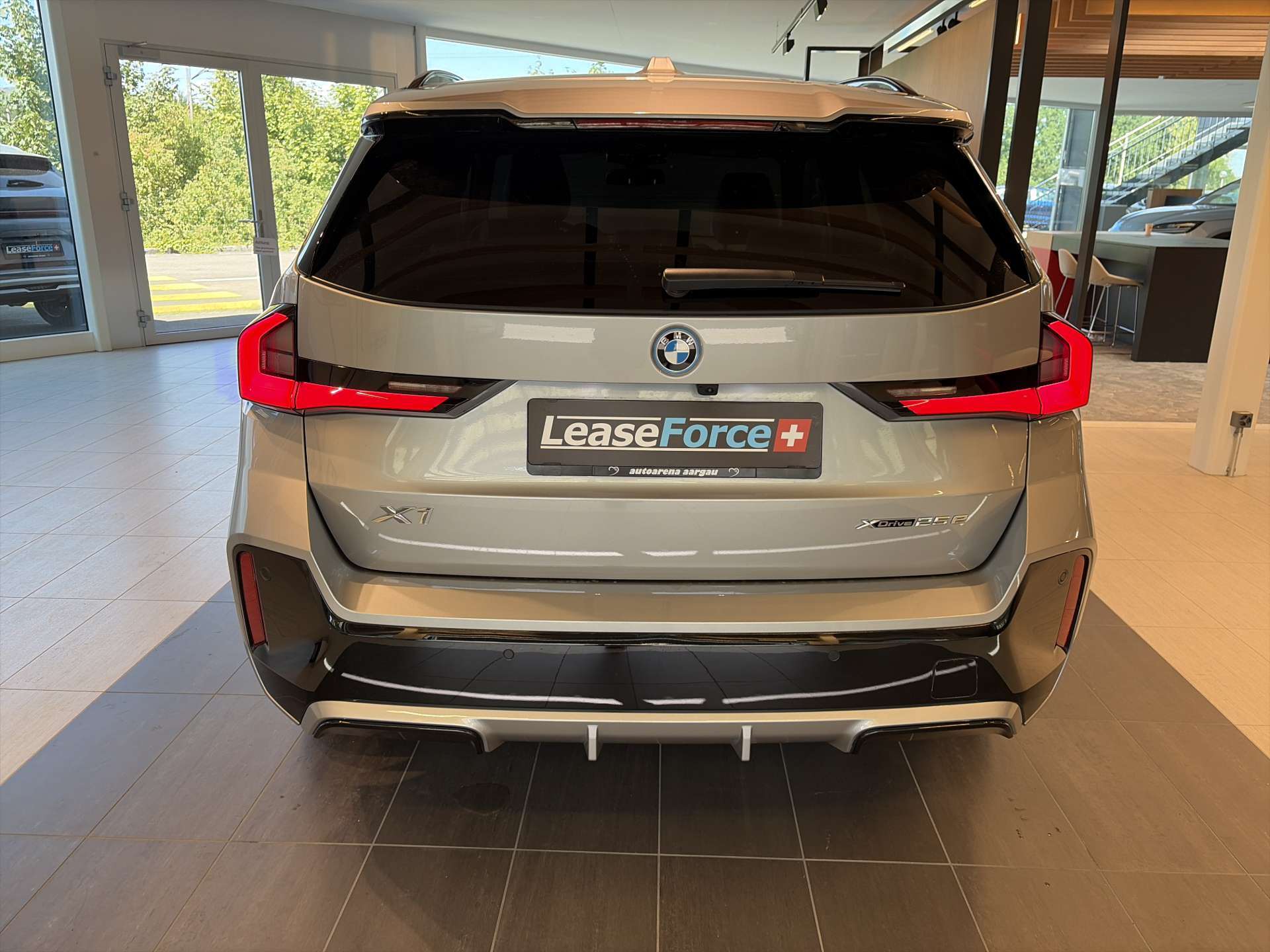 BMW X1 xDrive 25e M Sport 245PS Automat-image-12