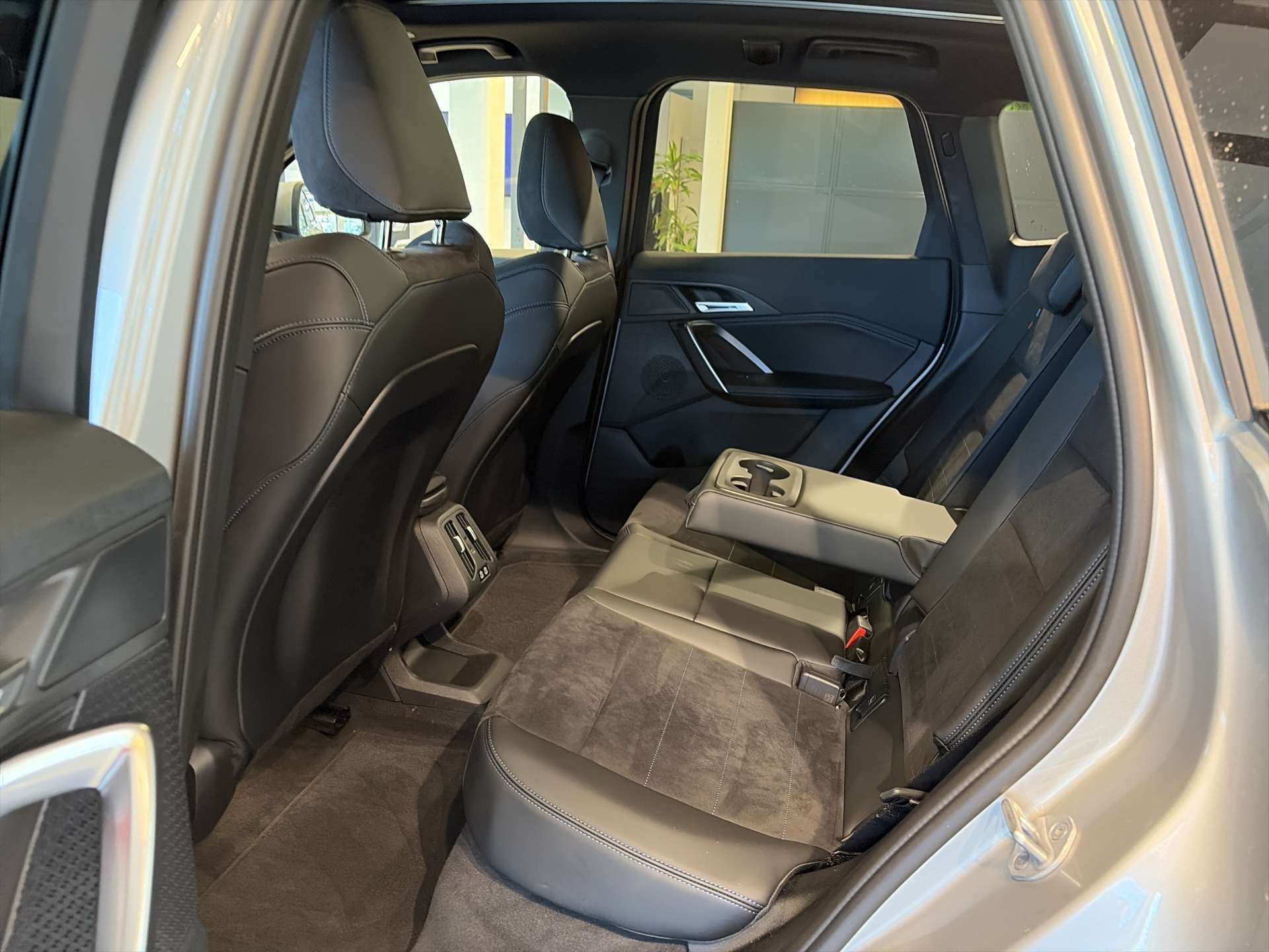BMW X1 xDrive 25e M Sport 245PS Automat-image-6