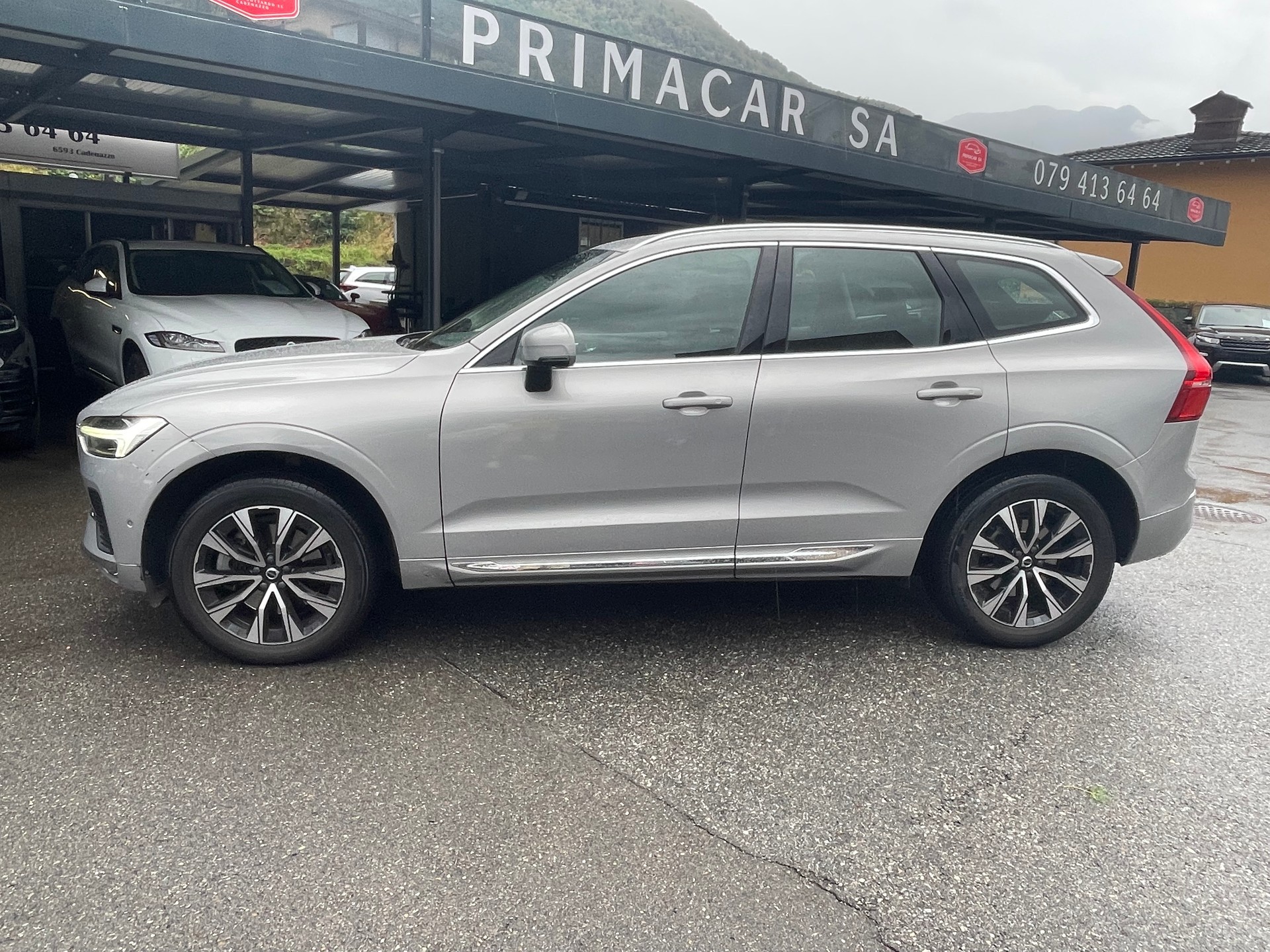 VOLVO XC60 B4 Diesel Mild Hybrid AWD Plus Bright Geartronic-image-5