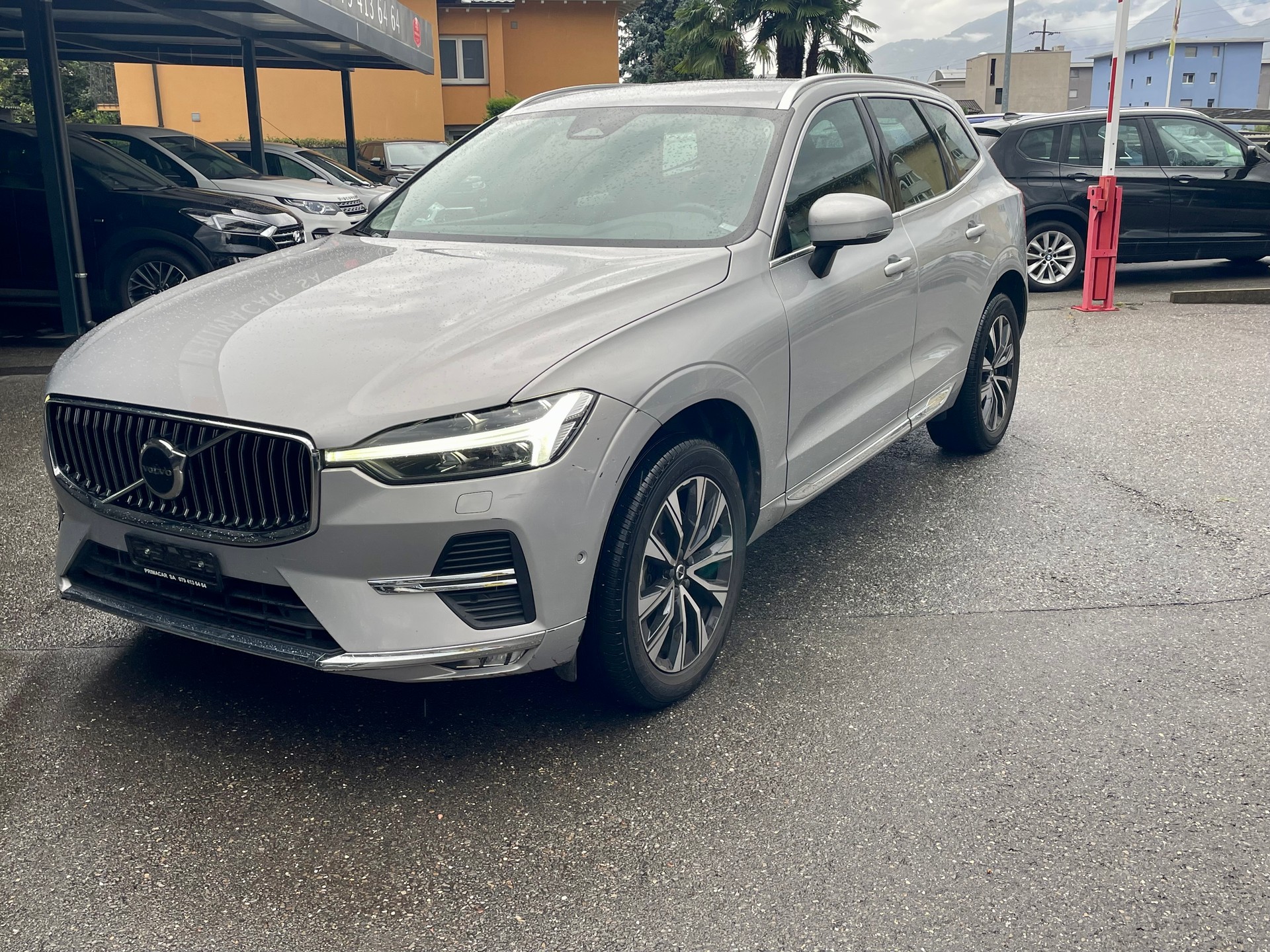 VOLVO XC60 B4 Diesel Mild Hybrid AWD Plus Bright Geartronic-image-1