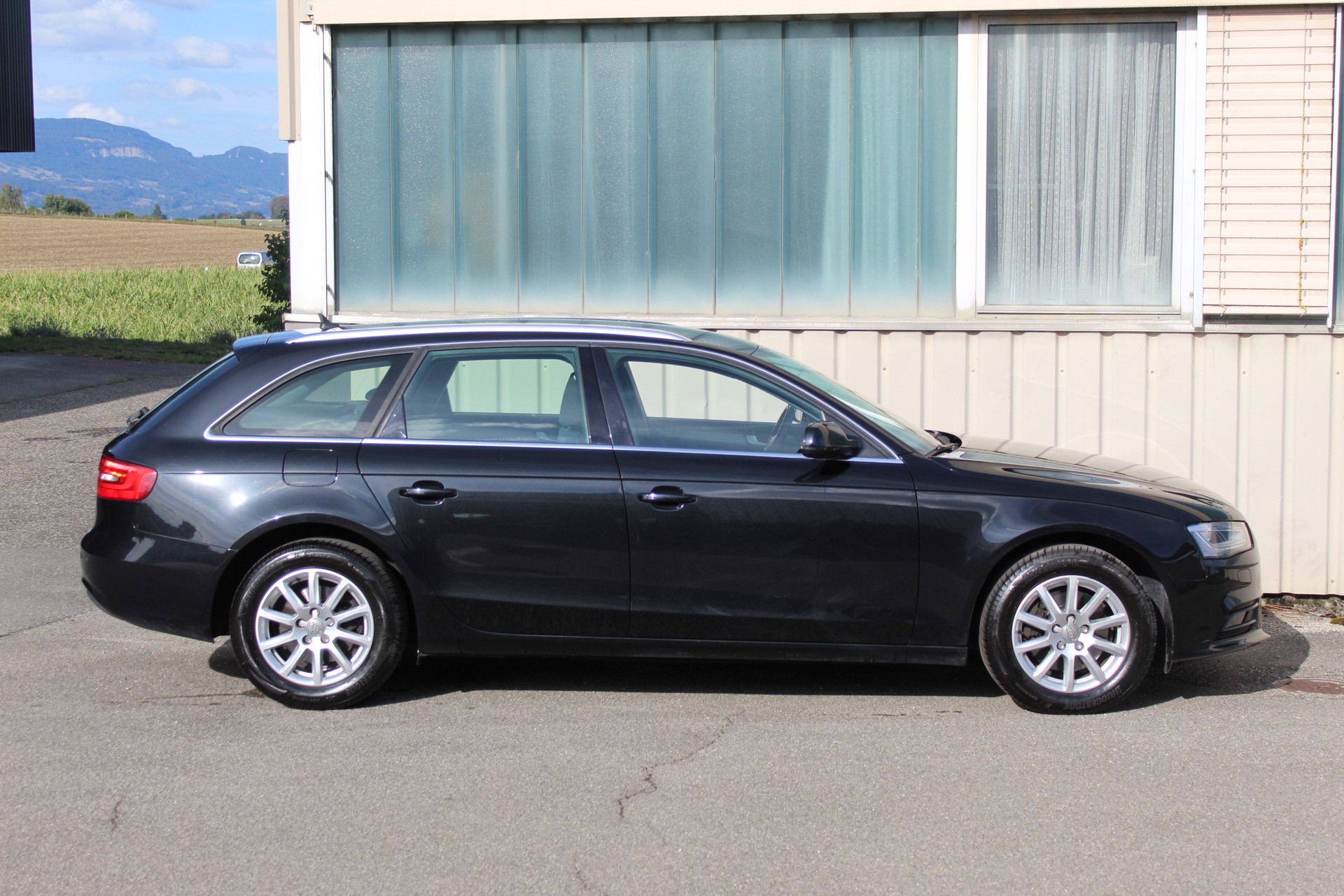AUDI A4 Avant 2.0 TDI multitronic-image-1