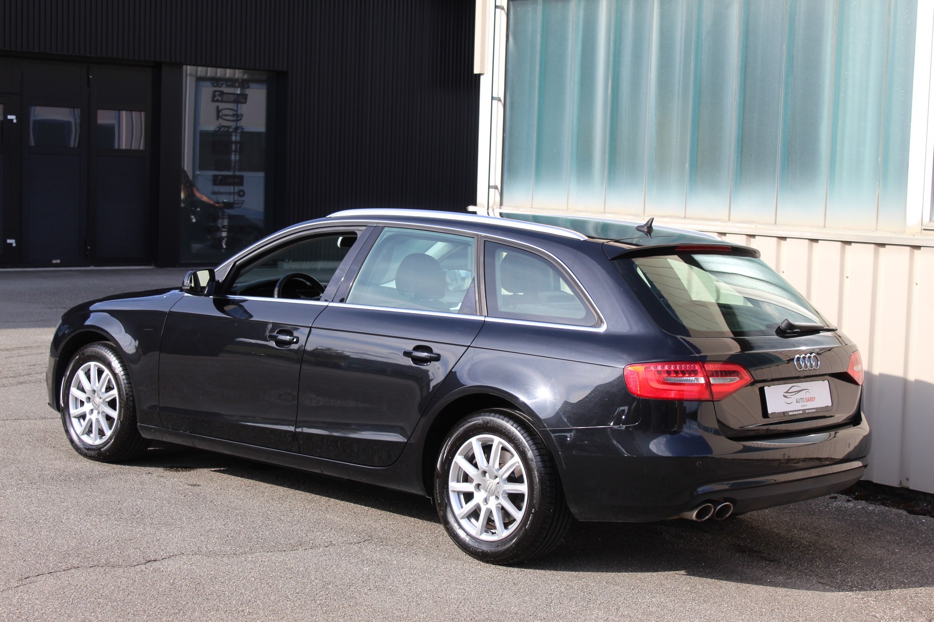 AUDI A4 Avant 2.0 TDI multitronic-image-4
