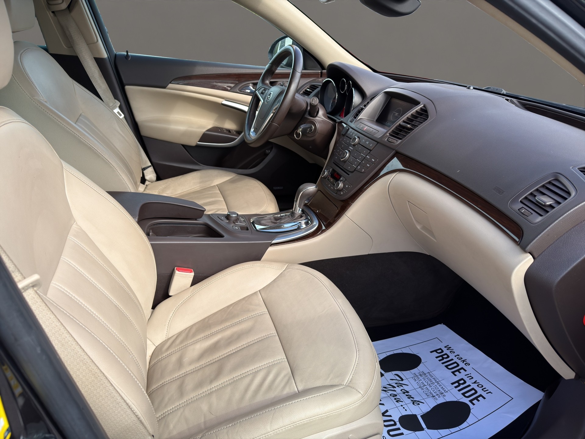 OPEL Insignia ST 2.8 Turbo Sport 4WD Aut.-image-10