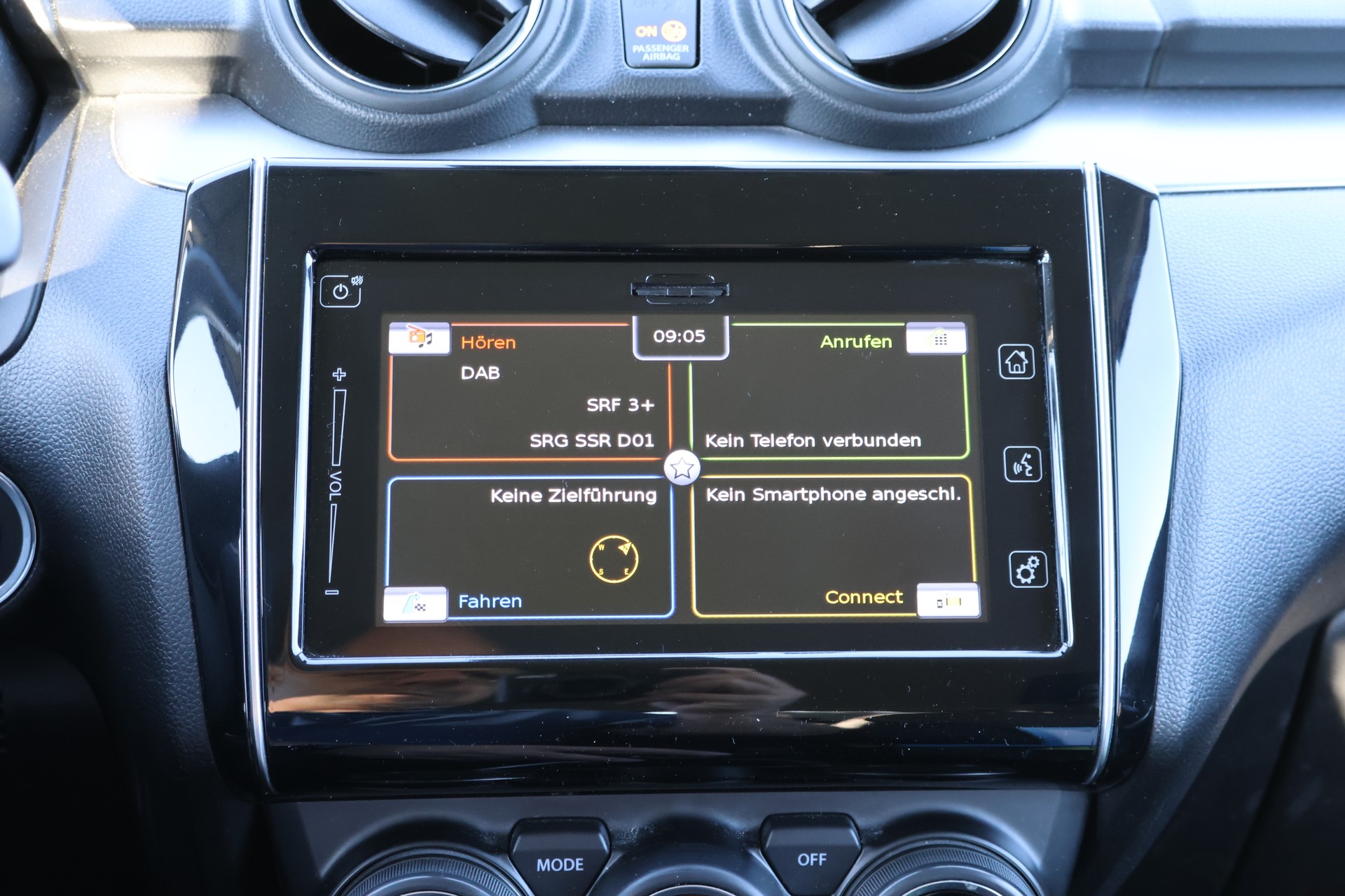 SUZUKI Swift 1.2 Compact Top 4x4 Hybrid-image-6