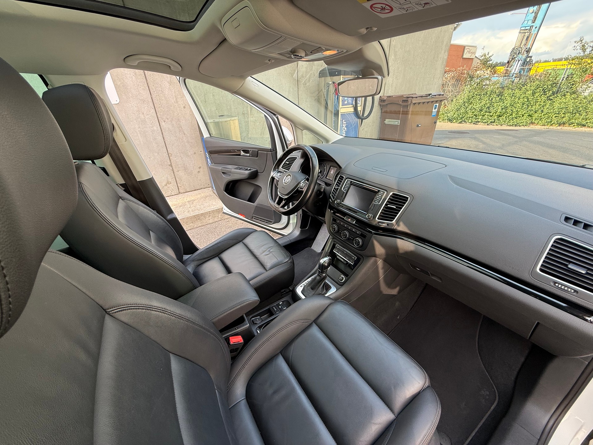 VW Sharan 2.0 TDI BMT Highline DSG *Standheizung *Frisch ab MFK *Elekt.Heckklappe + Schiebetüren *Rückfahrkamera *Keyless Start/Go-image-15