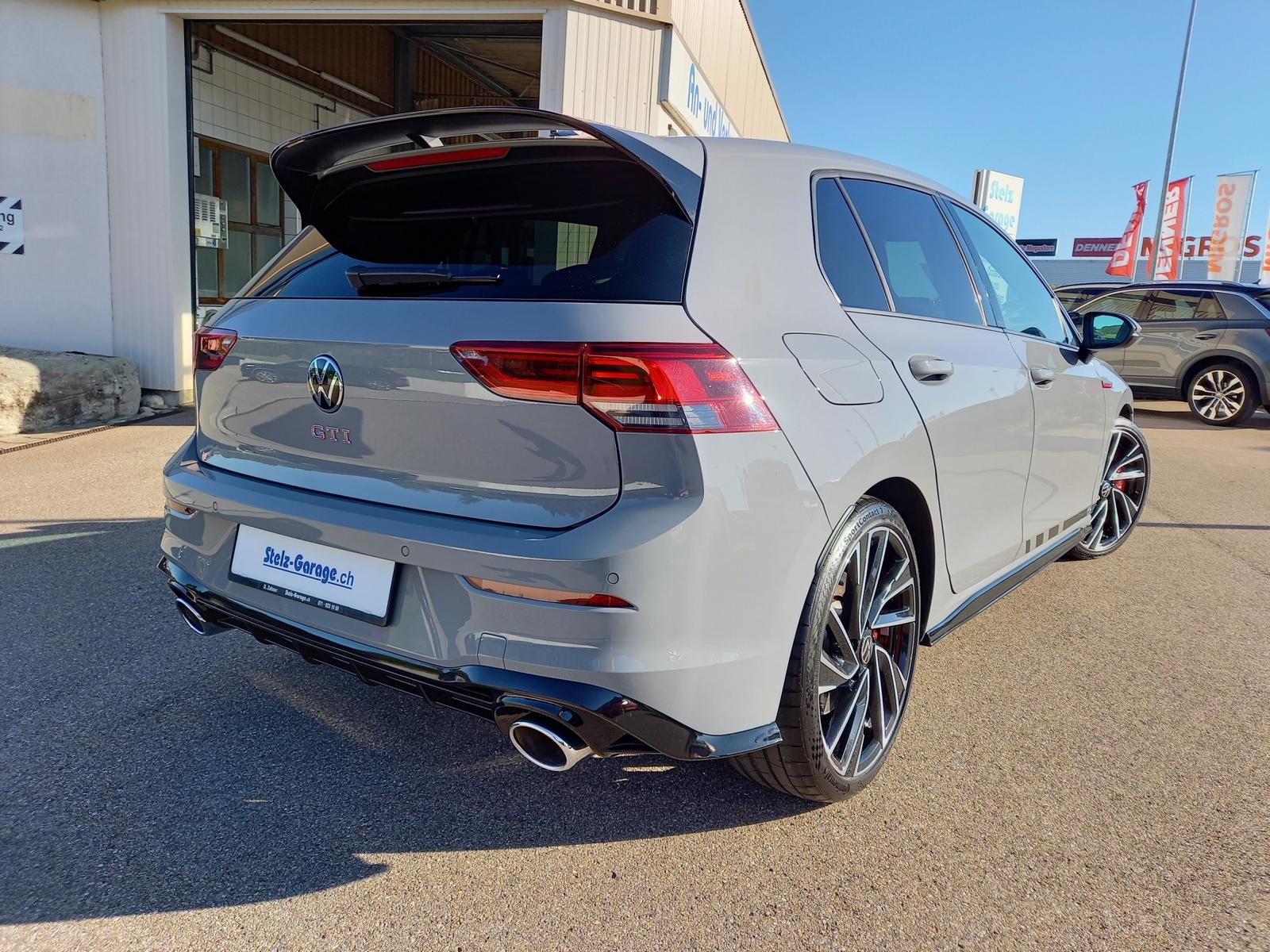 VW Golf 2.0 TSI GTI Clubsport DSG-image-1
